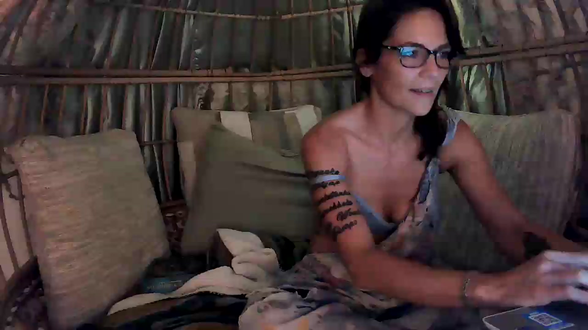 Gallery image thumbnail from OverallDistracted's myfreecams stream on, 09/07/2026, 04:31 image 11 of 20
