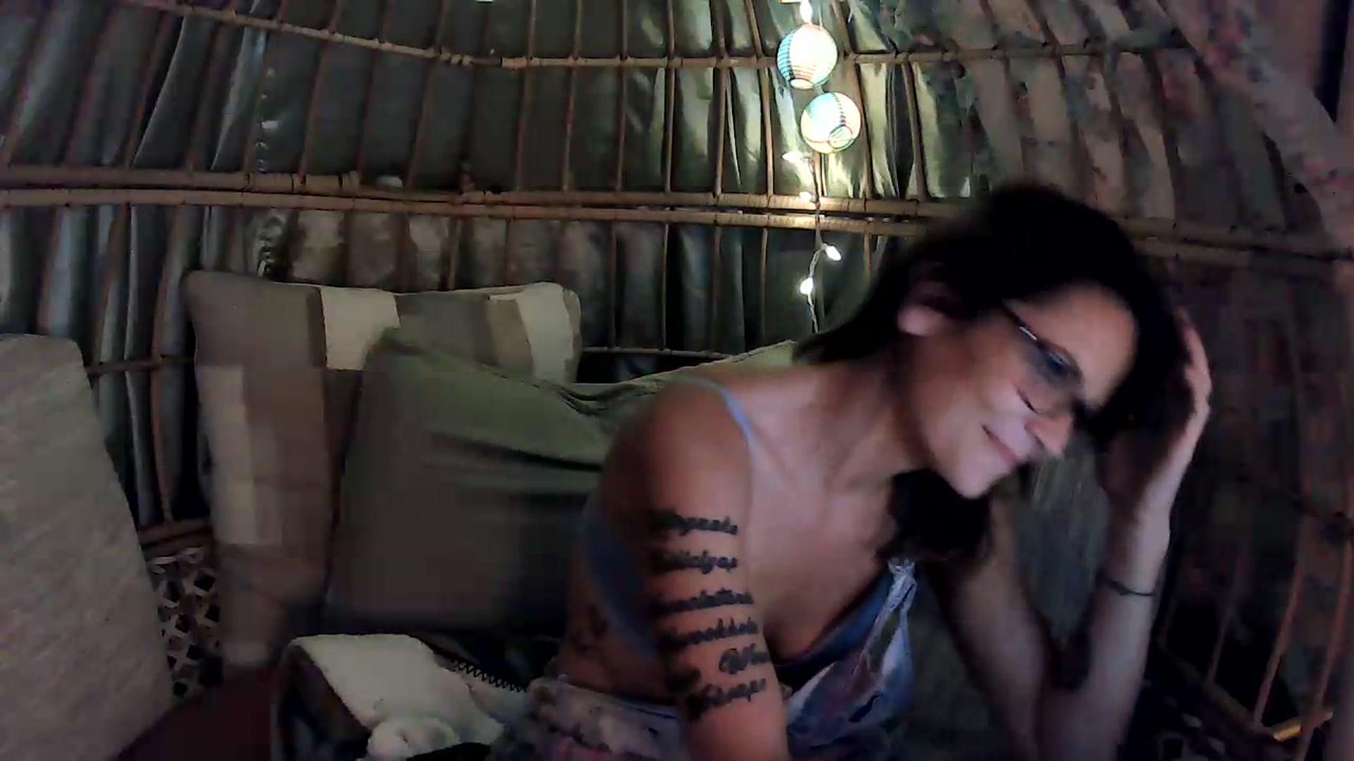 Gallery image thumbnail from OverallDistracted's myfreecams stream on, 09/07/2026, 06:17 image 10 of 20
