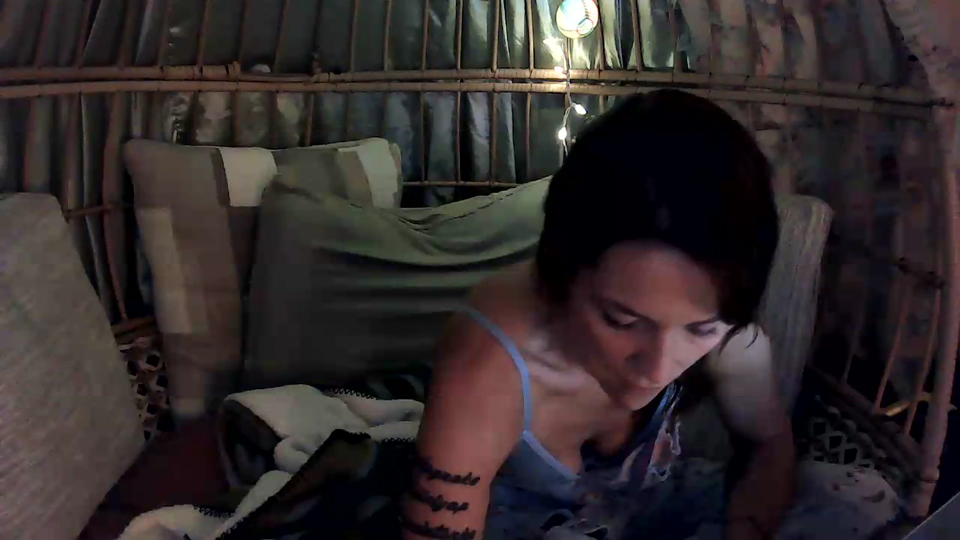 Gallery image thumbnail from OverallDistracted's myfreecams stream on, 09/07/2026, 06:47 image 12 of 20