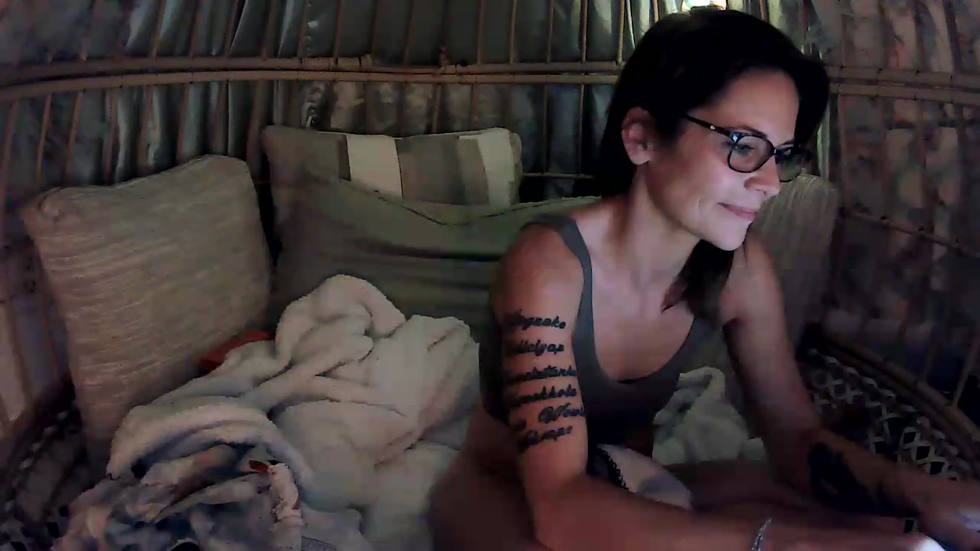 Gallery image thumbnail from OverallDistracted's myfreecams stream on, 09/08/2026, 03:45 image 11 of 20