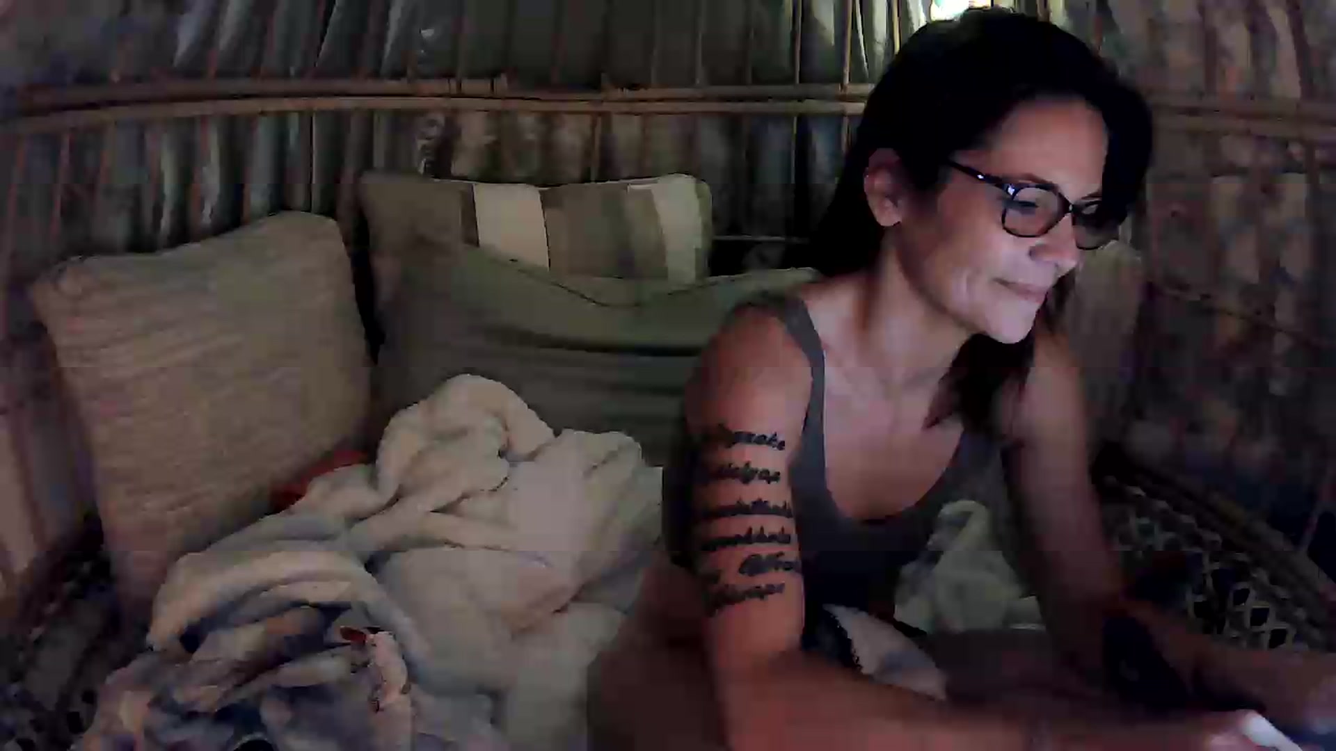 Gallery image thumbnail from OverallDistracted's myfreecams stream on, 09/08/2026, 03:45 image 16 of 20