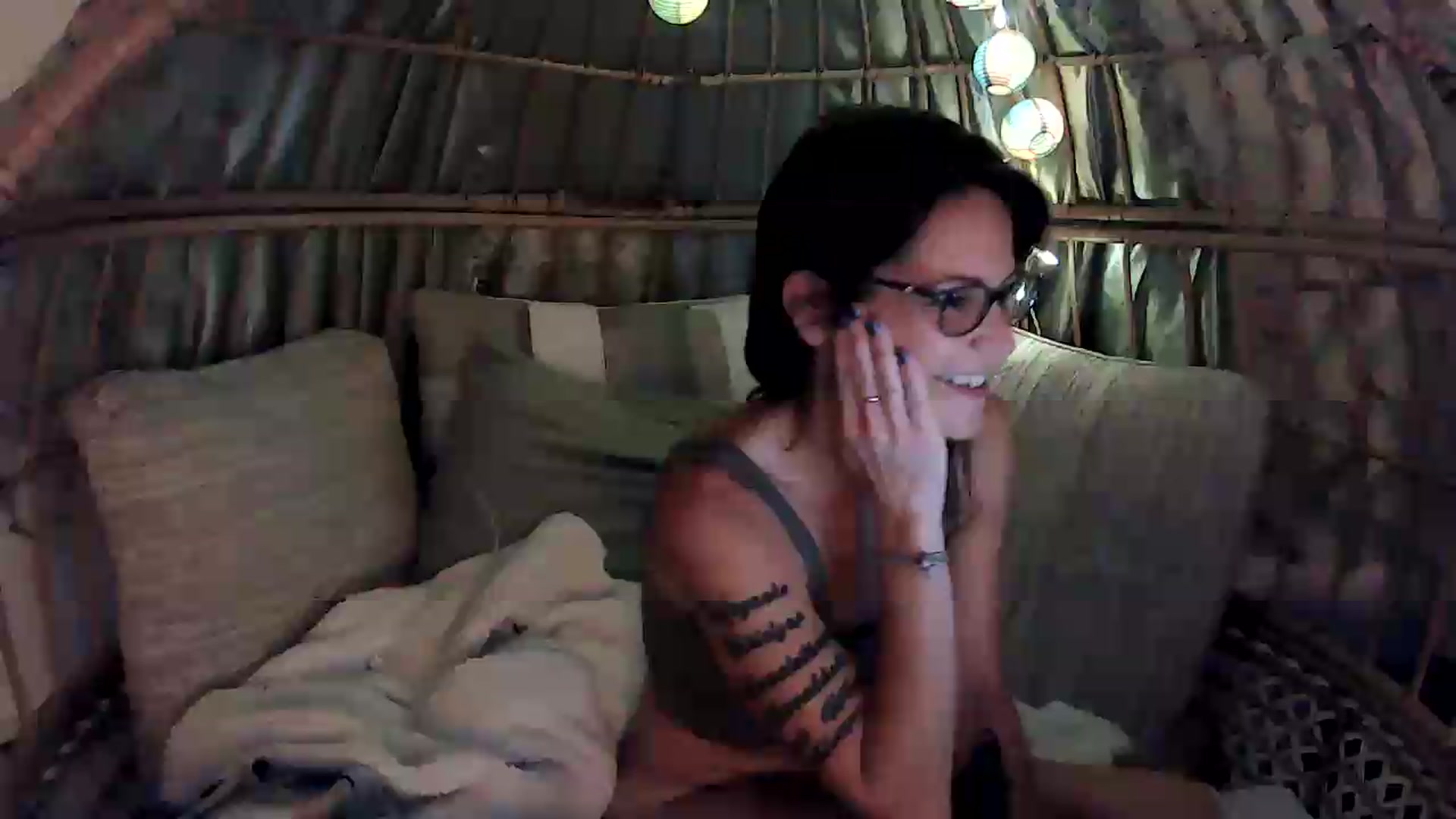 Gallery image thumbnail from OverallDistracted's myfreecams stream on, 09/08/2026, 05:54 image 1 of 20