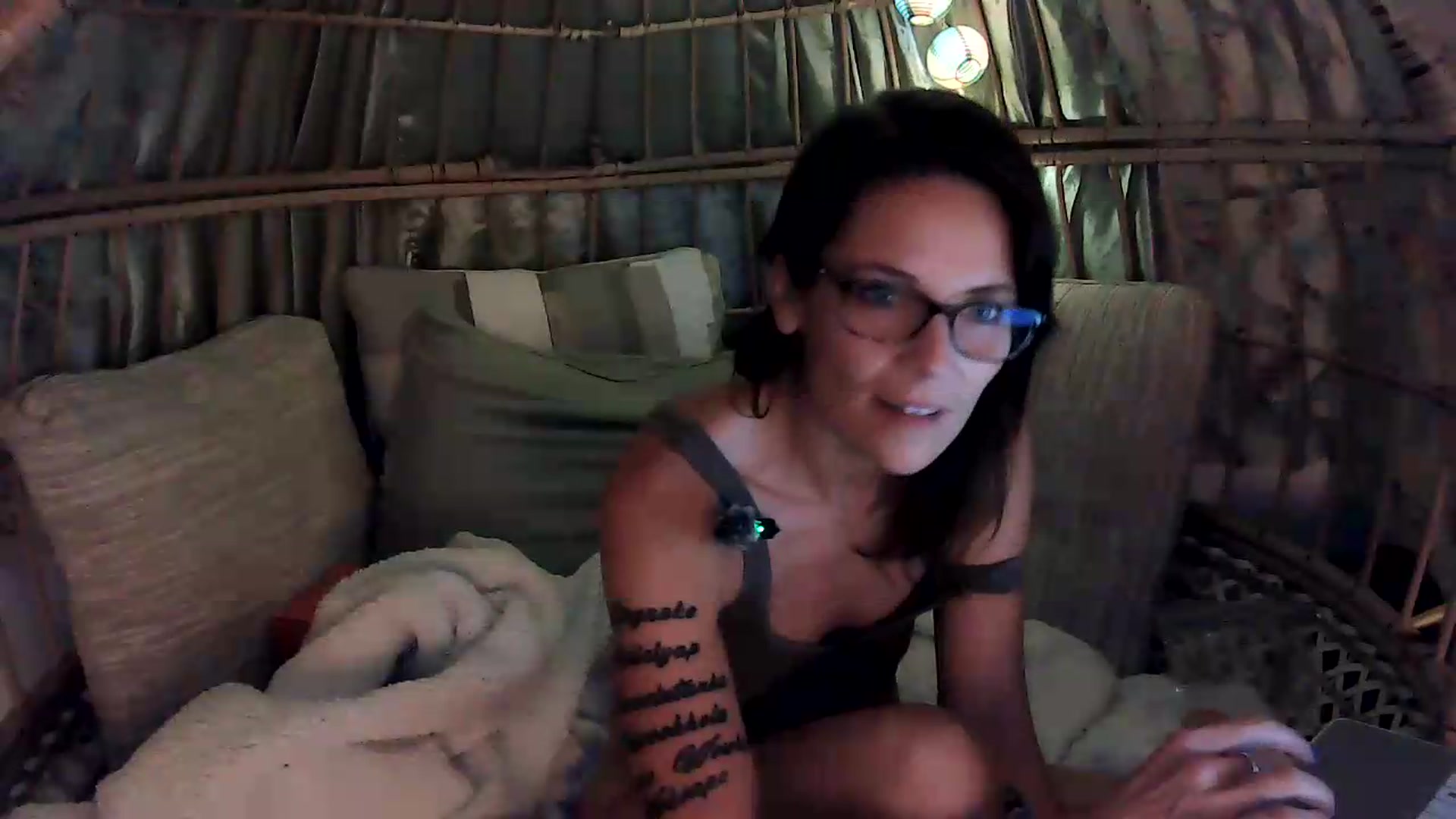Gallery image thumbnail from OverallDistracted's myfreecams stream on, 09/08/2026, 06:17 image 6 of 20