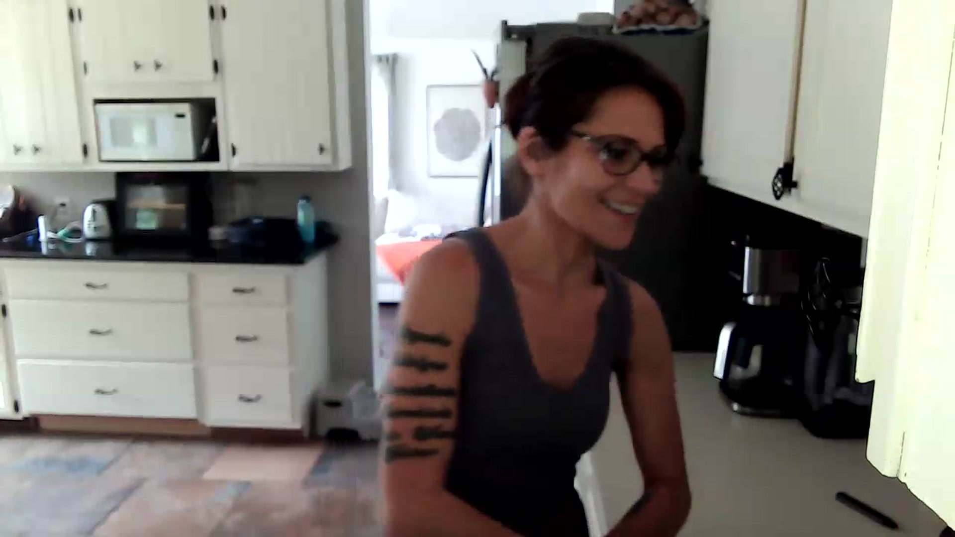 Gallery image thumbnail from OverallDistracted's myfreecams stream on, 09/08/2026, 17:35 image 6 of 20