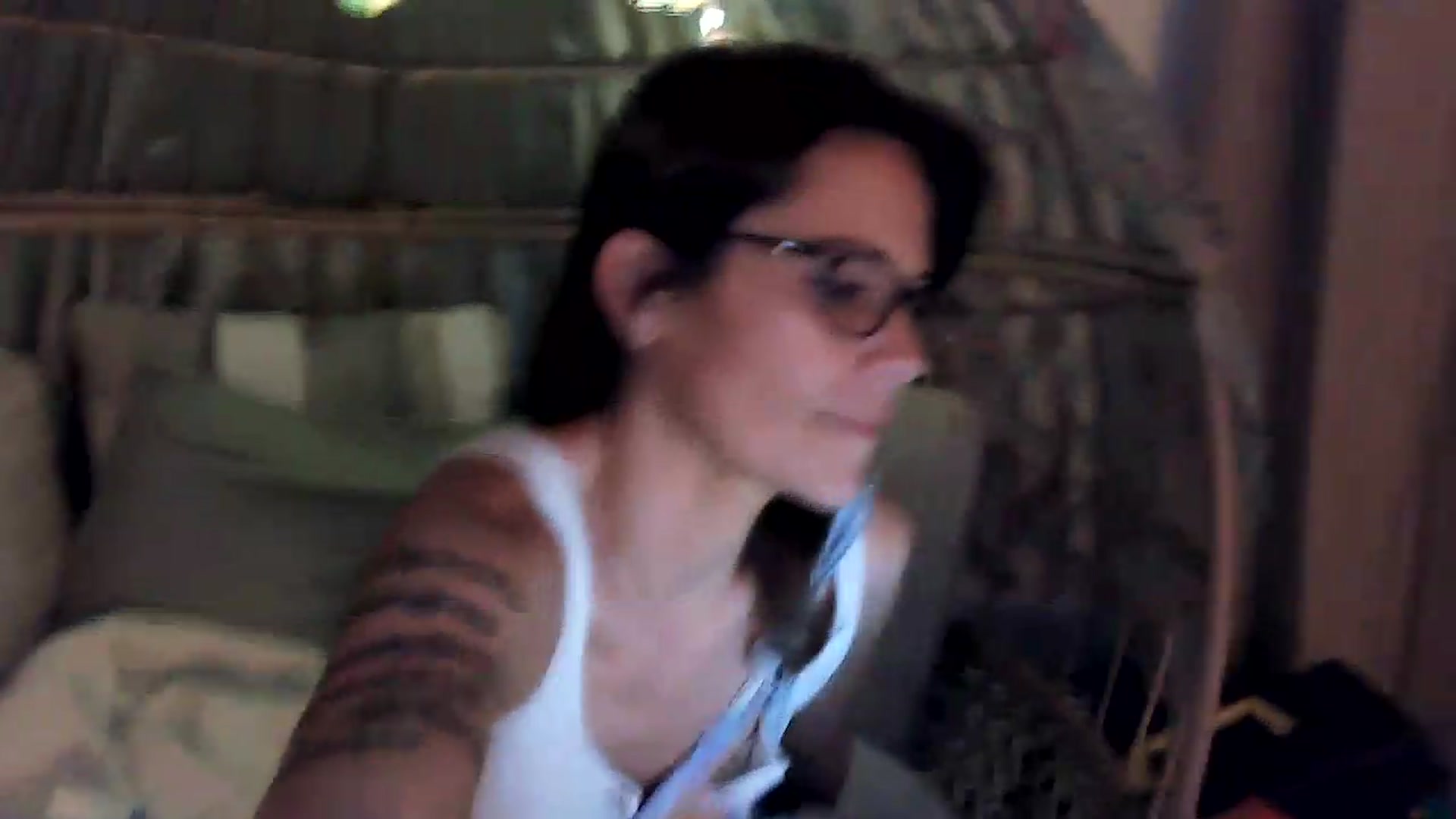 Gallery image thumbnail from OverallDistracted's myfreecams stream on, 09/10/2026, 02:37 image 9 of 20