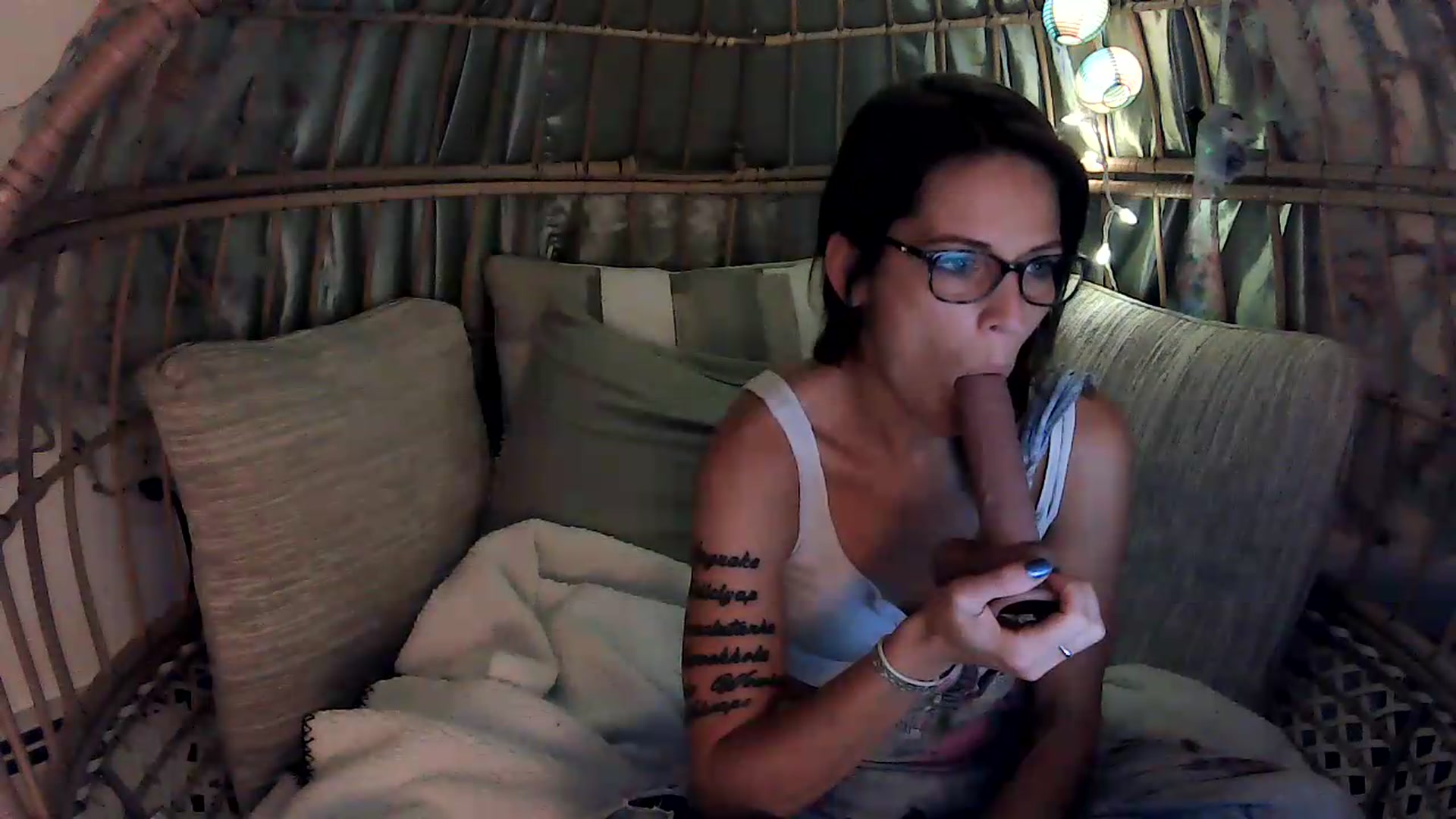 Gallery image thumbnail from OverallDistracted's myfreecams stream on, 09/10/2026, 02:37 image 15 of 20