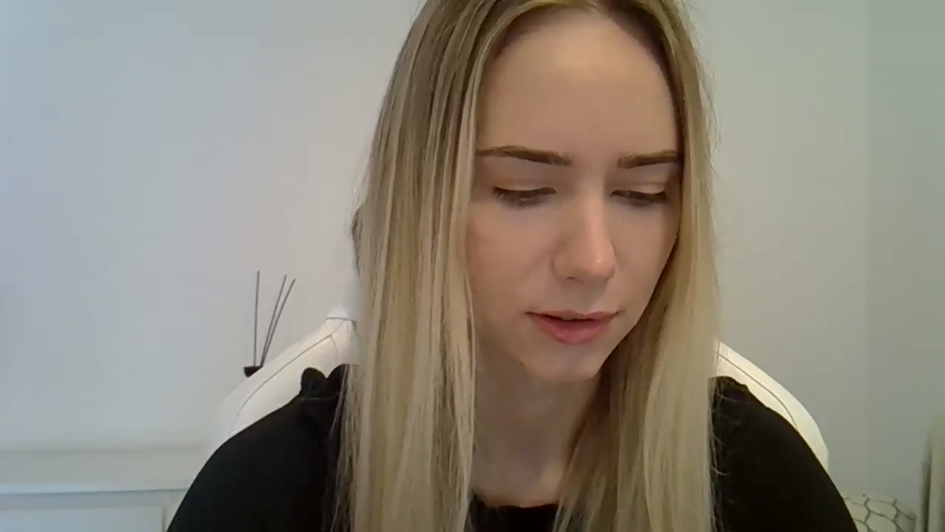 Gallery image thumbnail from OxAlisa's myfreecams stream on, 06/02/2025, 09:48 image 2 of 20