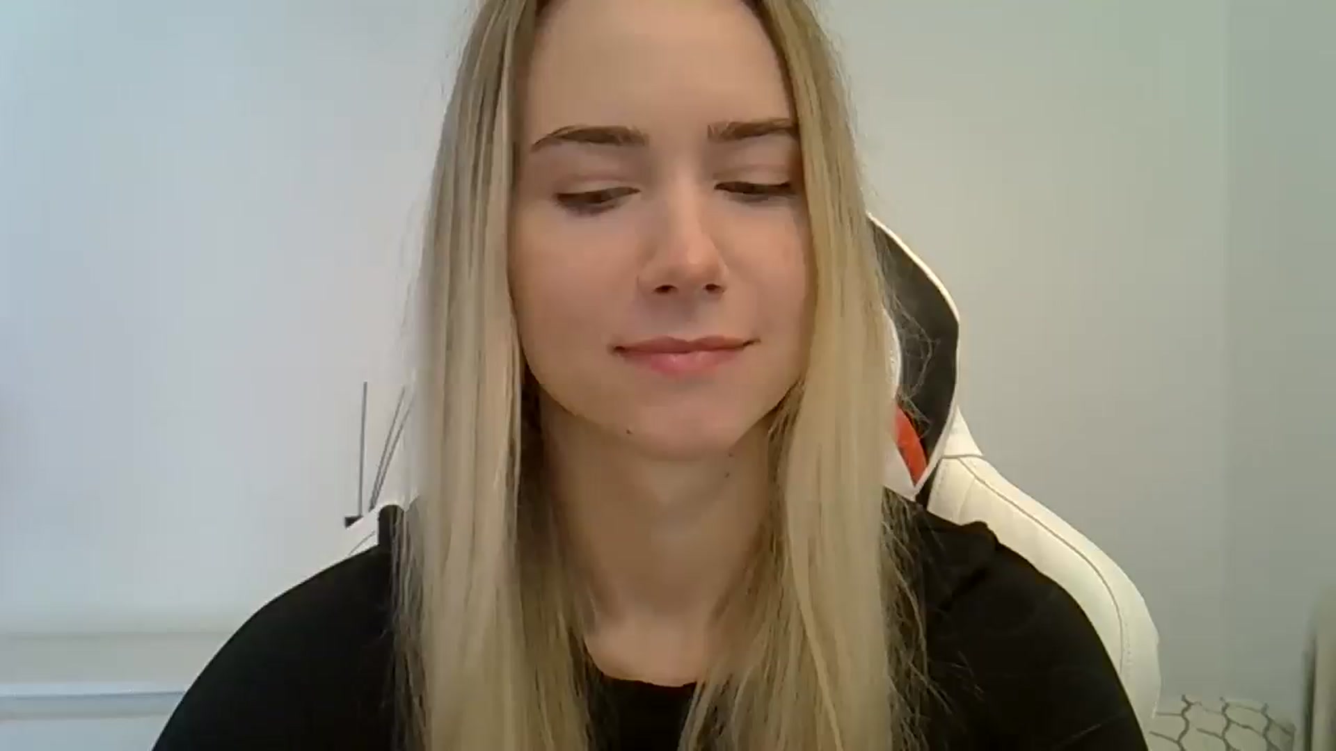 Gallery image thumbnail from OxAlisa's myfreecams stream on, 06/02/2025, 09:48 image 1 of 20