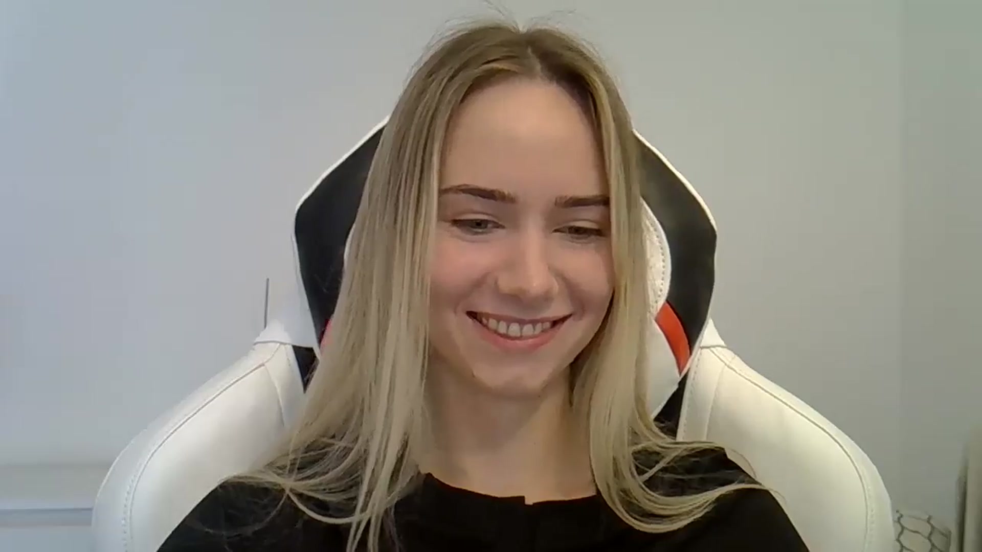 Gallery image thumbnail from OxAlisa's myfreecams stream on, 06/02/2025, 09:48 image 6 of 20