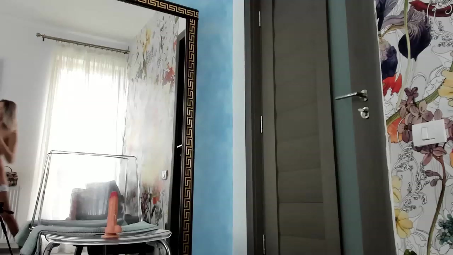 Gallery image thumbnail from Oxxena's myfreecams stream on, 12/29/2023, 07:36 image 4 of 20