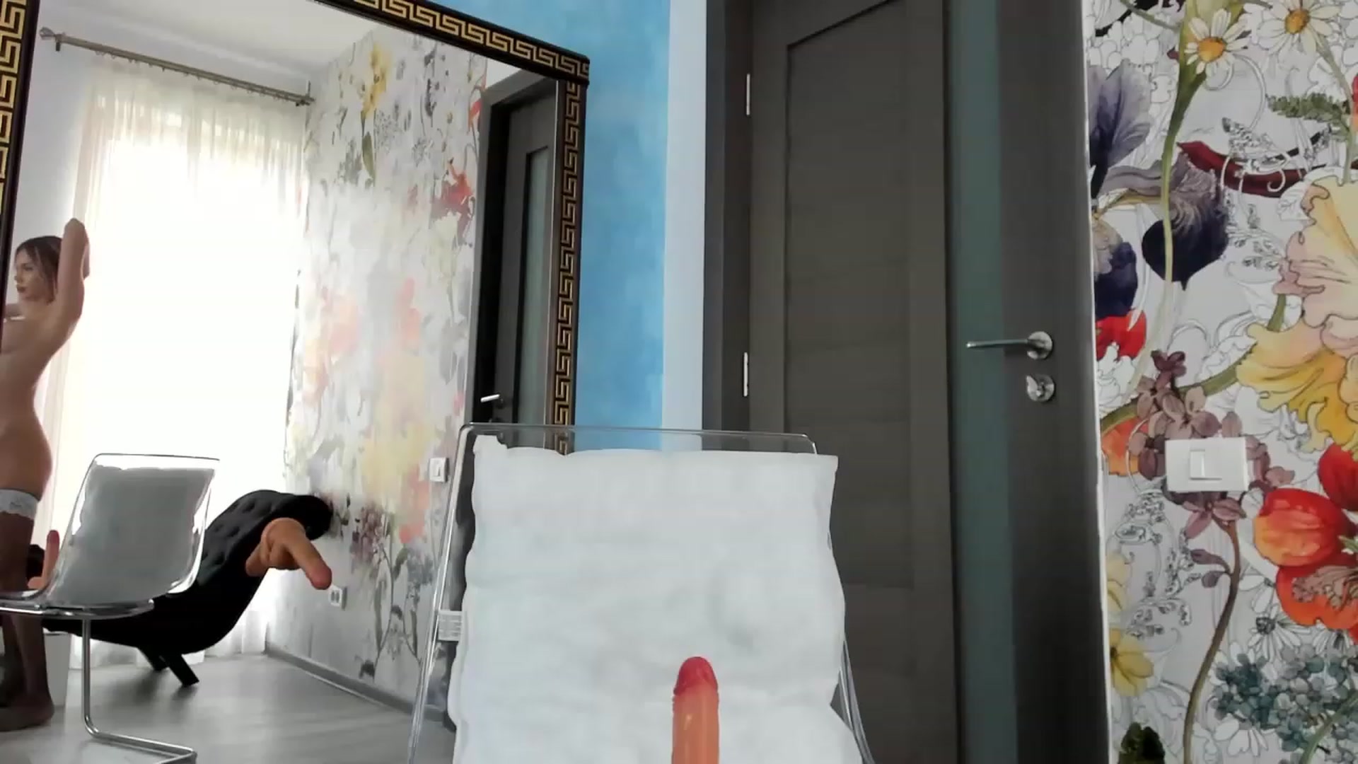 Gallery image thumbnail from Oxxena's myfreecams stream on, 12/30/2023, 09:02 image 1 of 20