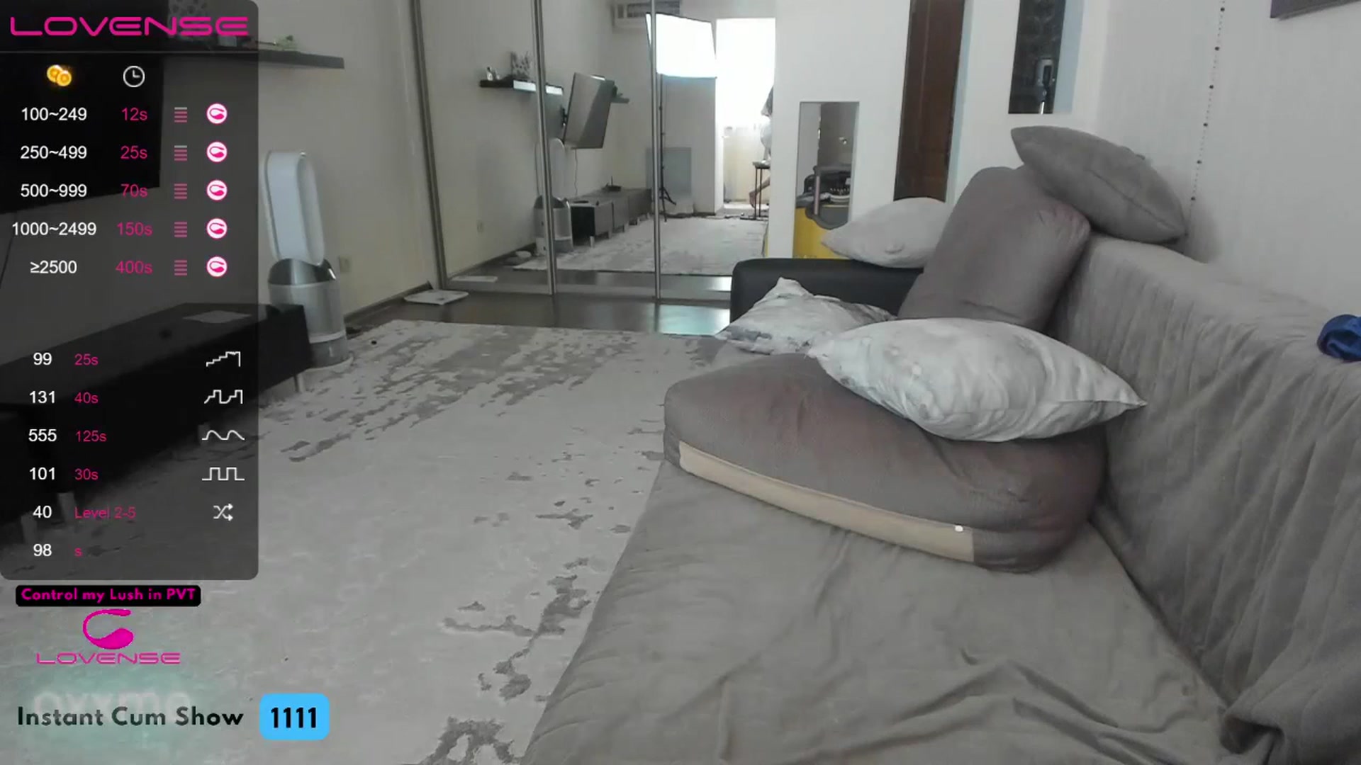 Gallery image thumbnail from Oxxme's myfreecams stream on, 10/09/2023, 11:36 image 17 of 20