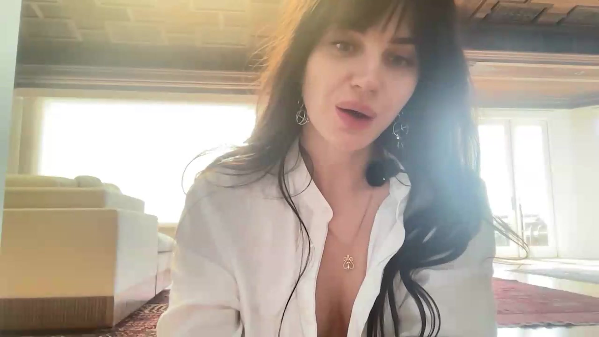 Gallery image thumbnail from Oxxme's myfreecams stream on, 08/23/2026, 23:57 image 17 of 20