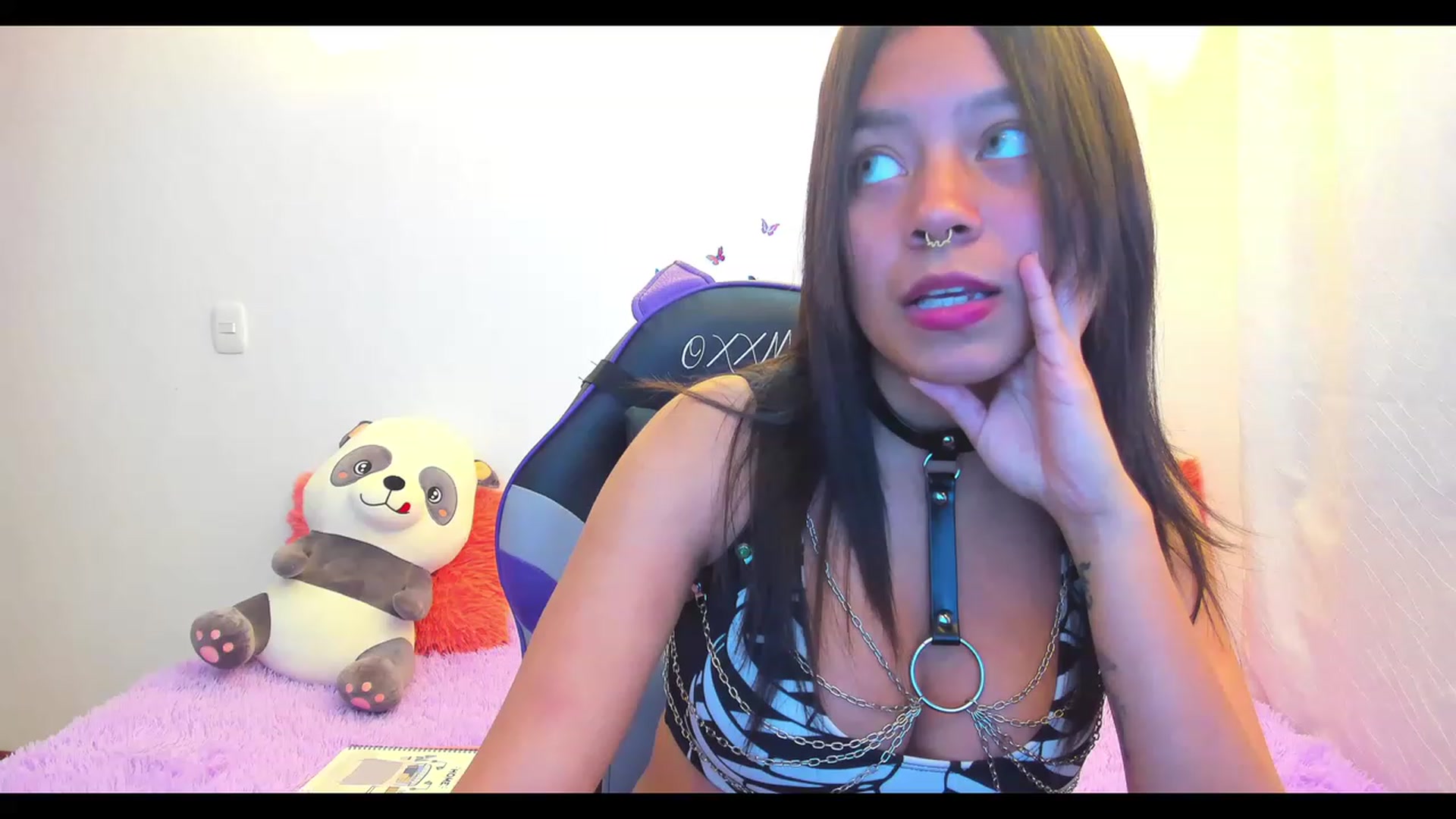 Gallery image thumbnail from Oxxme_'s myfreecams stream on, 12/06/2022, 24:49 image 5 of 20