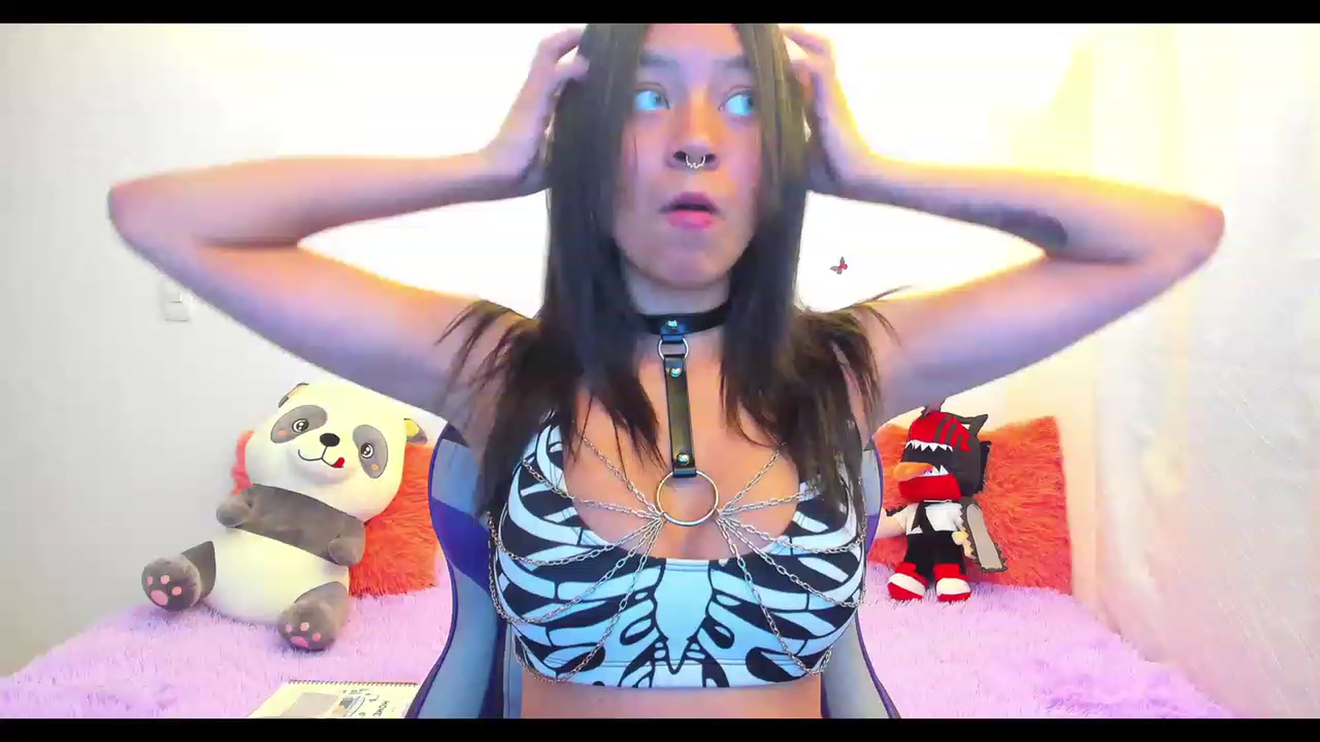 Gallery image thumbnail from Oxxme_'s myfreecams stream on, 12/06/2022, 01:12 image 6 of 20
