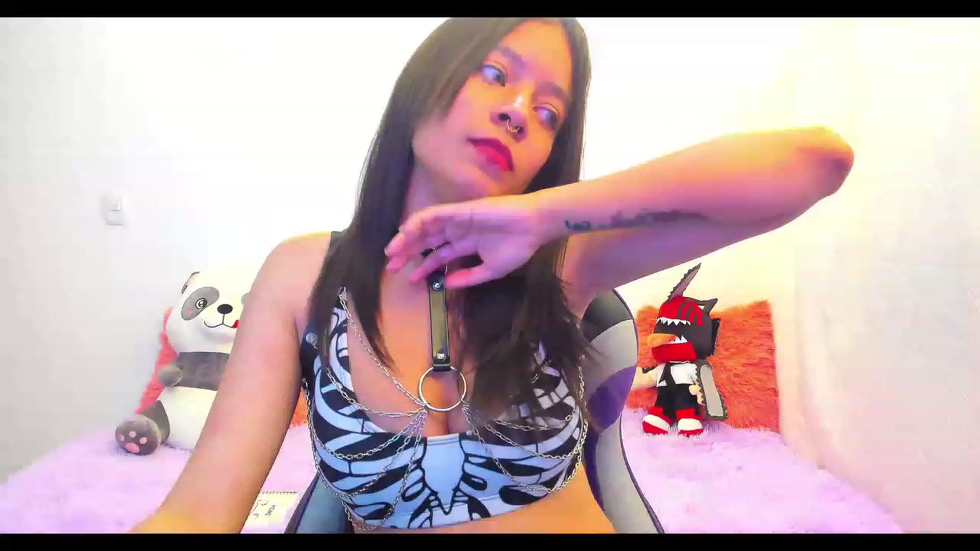 Gallery image thumbnail from Oxxme_'s myfreecams stream on, 12/06/2022, 06:43 image 12 of 20