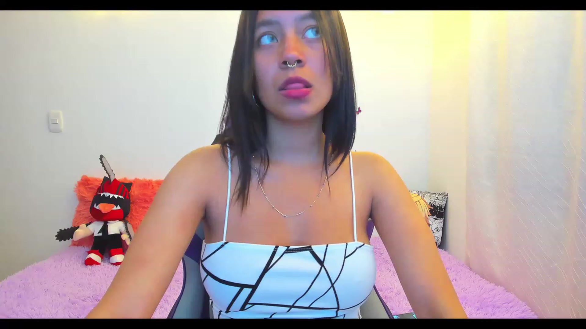 Gallery image thumbnail from Oxxme_'s myfreecams stream on, 12/09/2022, 02:12 image 16 of 20