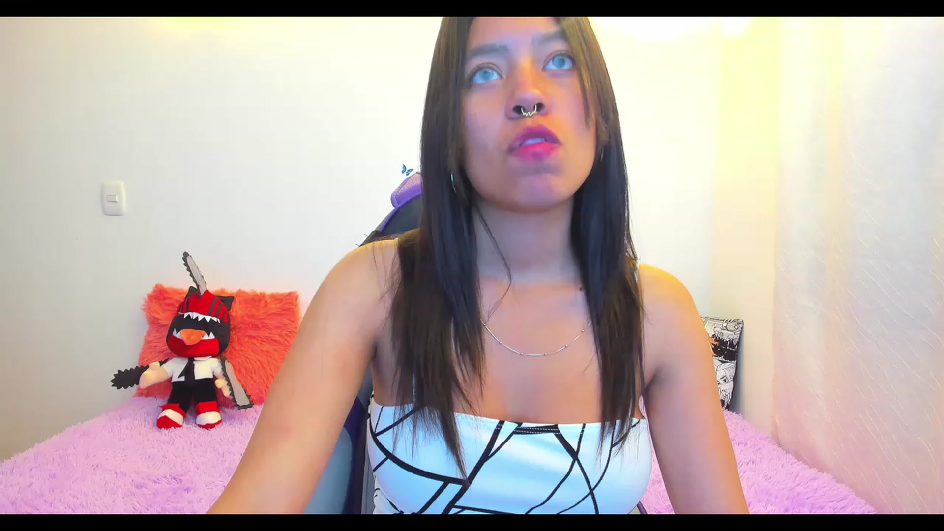 Gallery image thumbnail from Oxxme_'s myfreecams stream on, 12/09/2022, 03:01 image 17 of 20