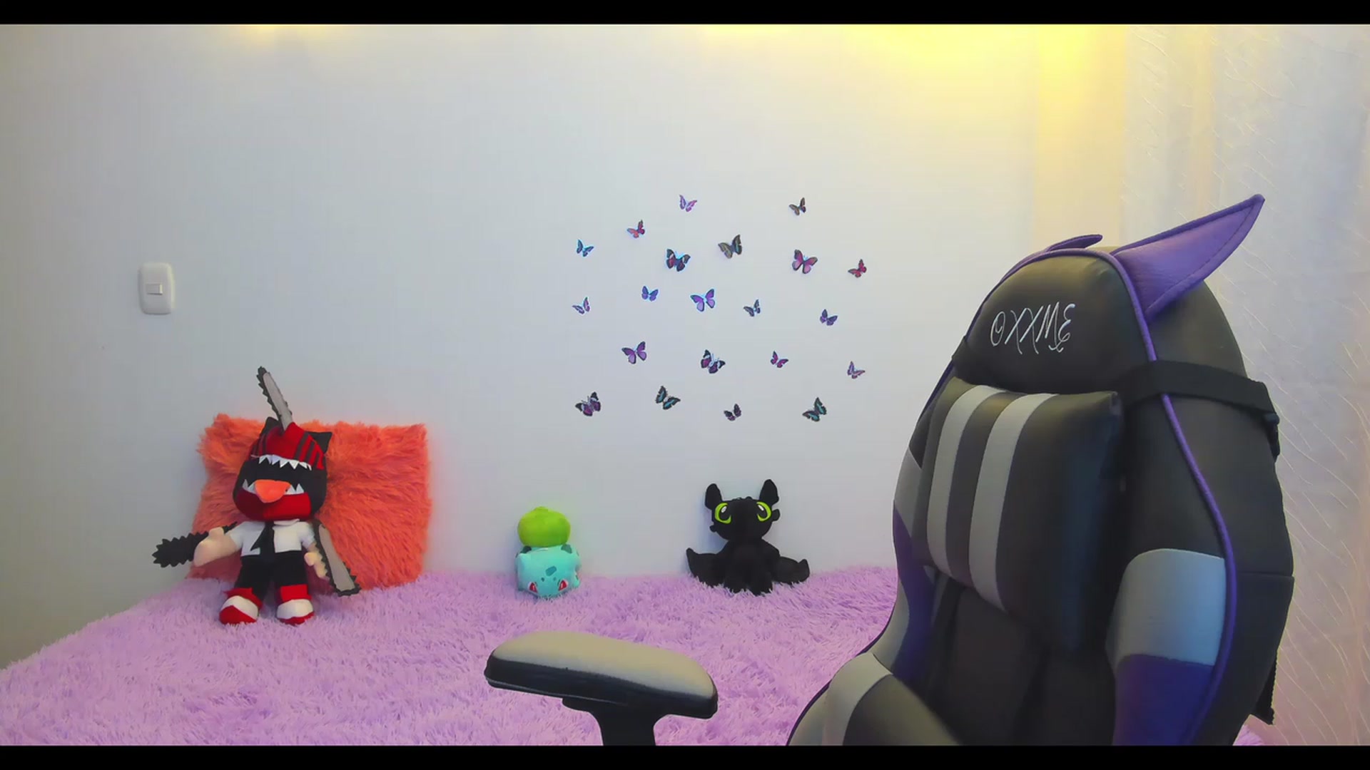 Gallery image thumbnail from Oxxme_'s myfreecams stream on, 12/09/2022, 03:01 image 4 of 20