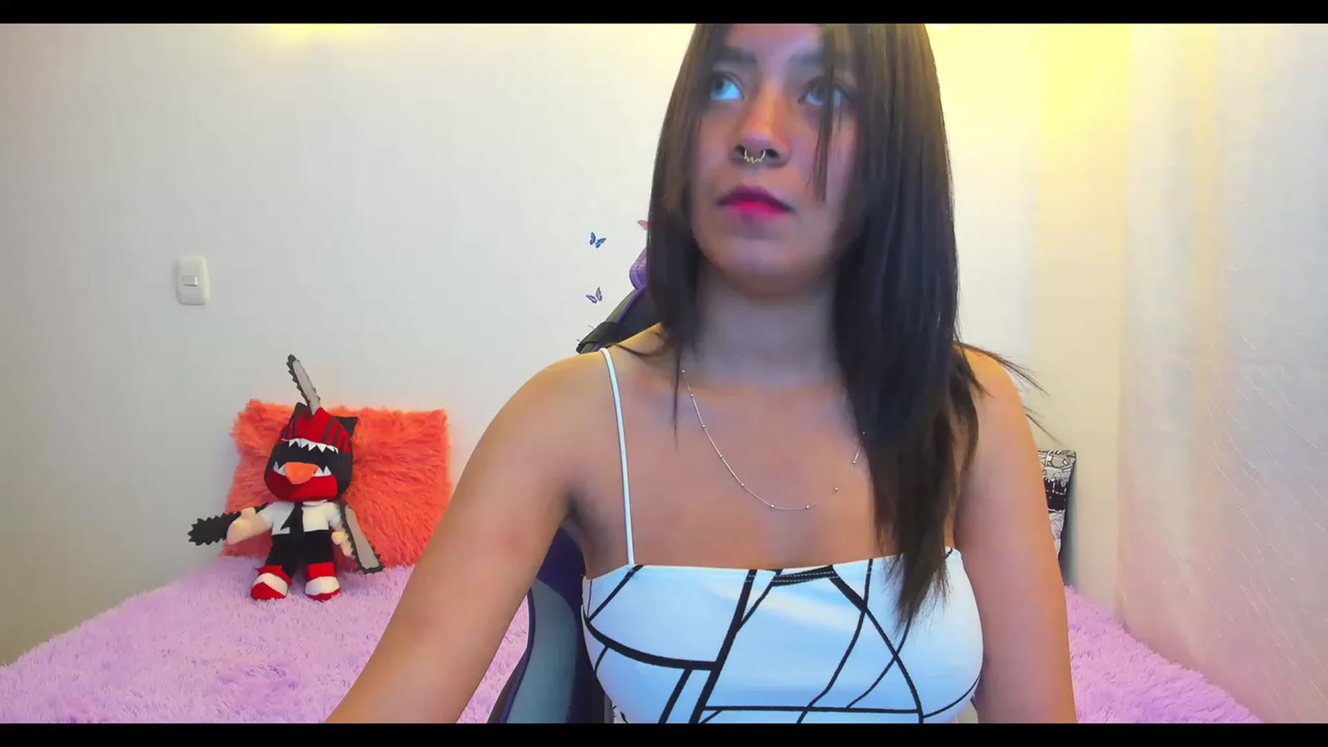 Gallery image thumbnail from Oxxme_'s myfreecams stream on, 12/09/2022, 03:01 image 1 of 20