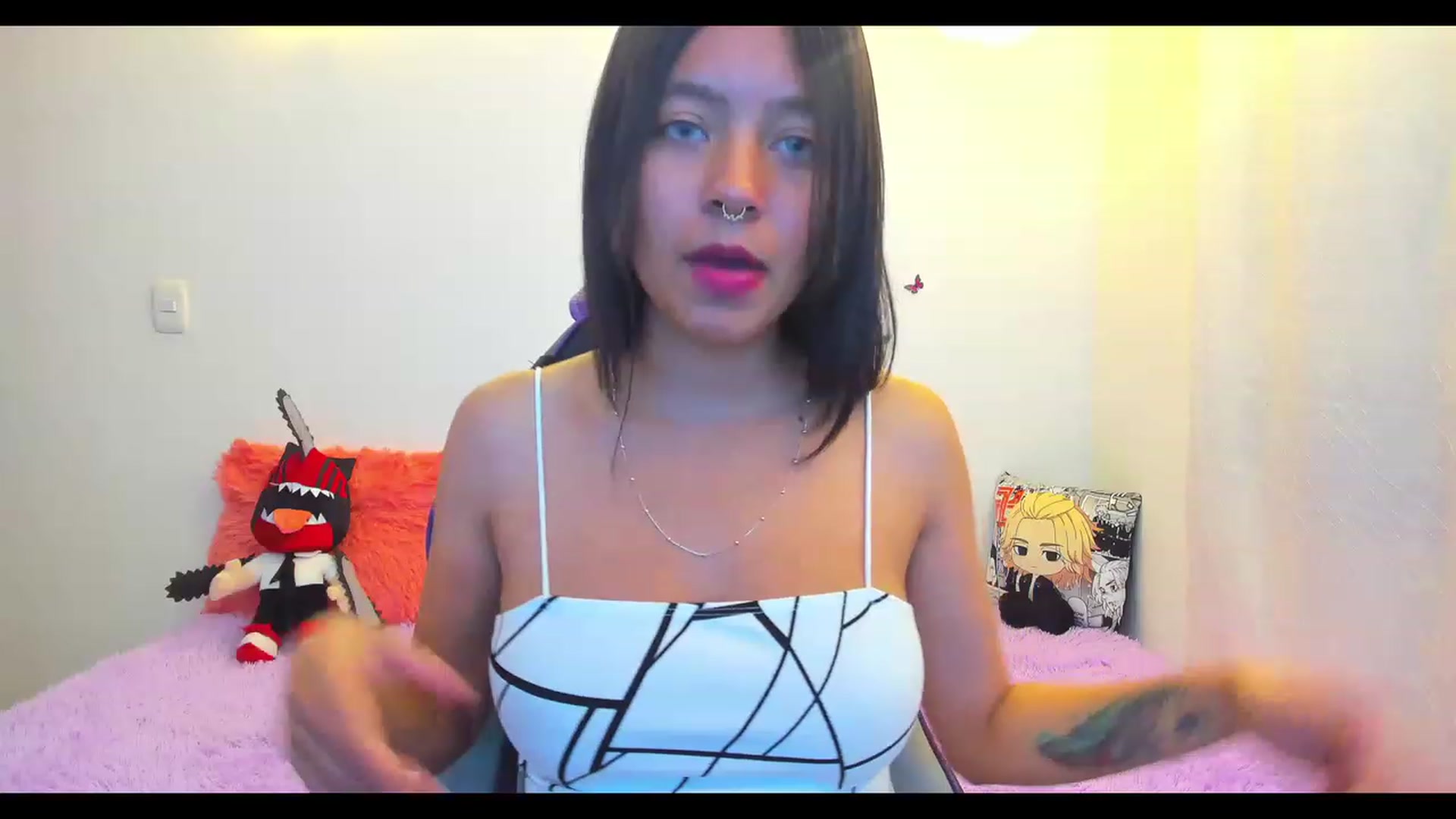 Gallery image thumbnail from Oxxme_'s myfreecams stream on, 12/09/2022, 03:01 image 9 of 20