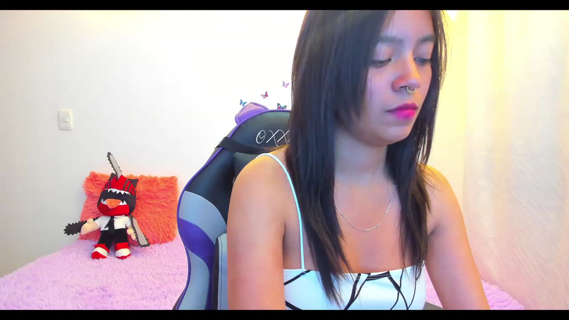 Gallery image thumbnail from Oxxme_'s myfreecams stream on, 12/09/2022, 03:01 image 5 of 20