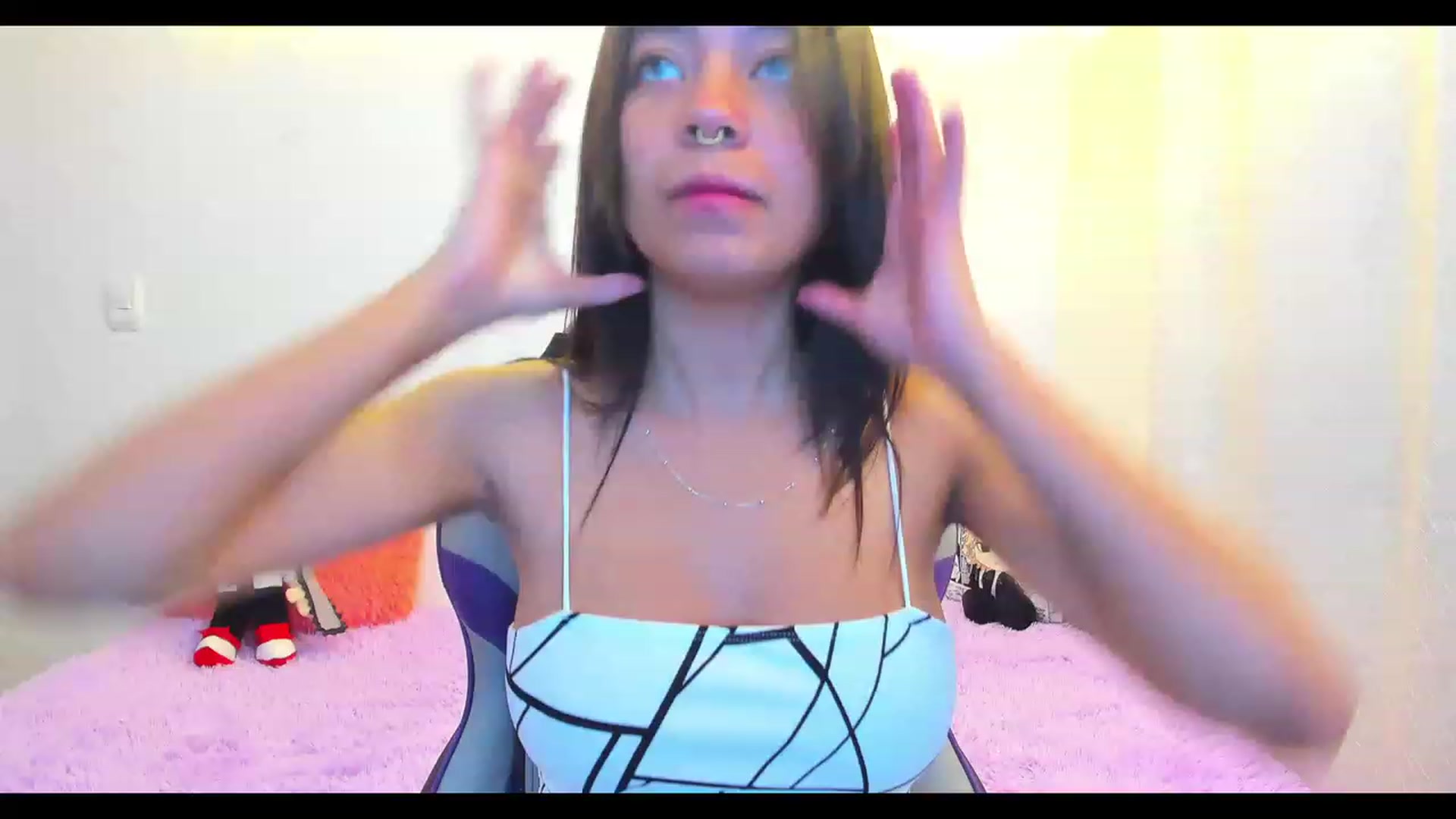 Gallery image thumbnail from Oxxme_'s myfreecams stream on, 12/09/2022, 05:01 image 18 of 20