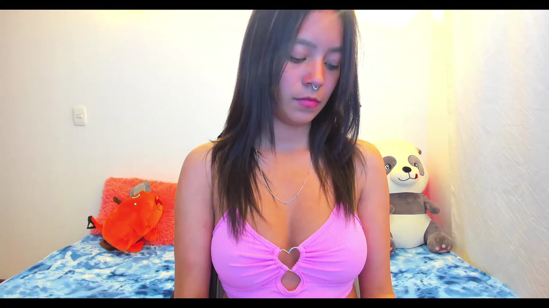 Gallery image thumbnail from Oxxme_'s myfreecams stream on, 12/11/2022, 01:02 image 17 of 20