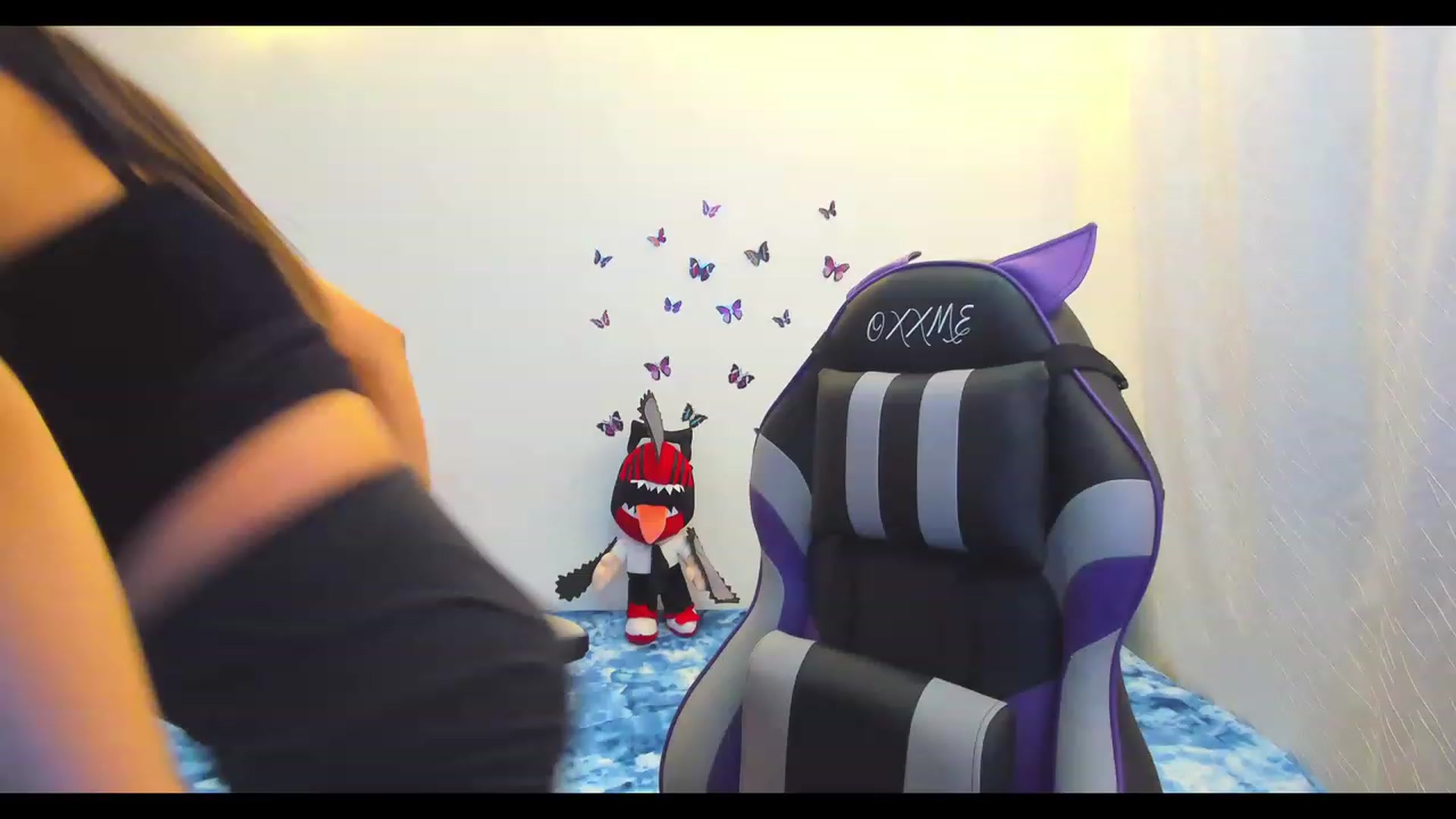 Gallery image thumbnail from Oxxme_'s myfreecams stream on, 12/24/2022, 03:41 image 8 of 20
