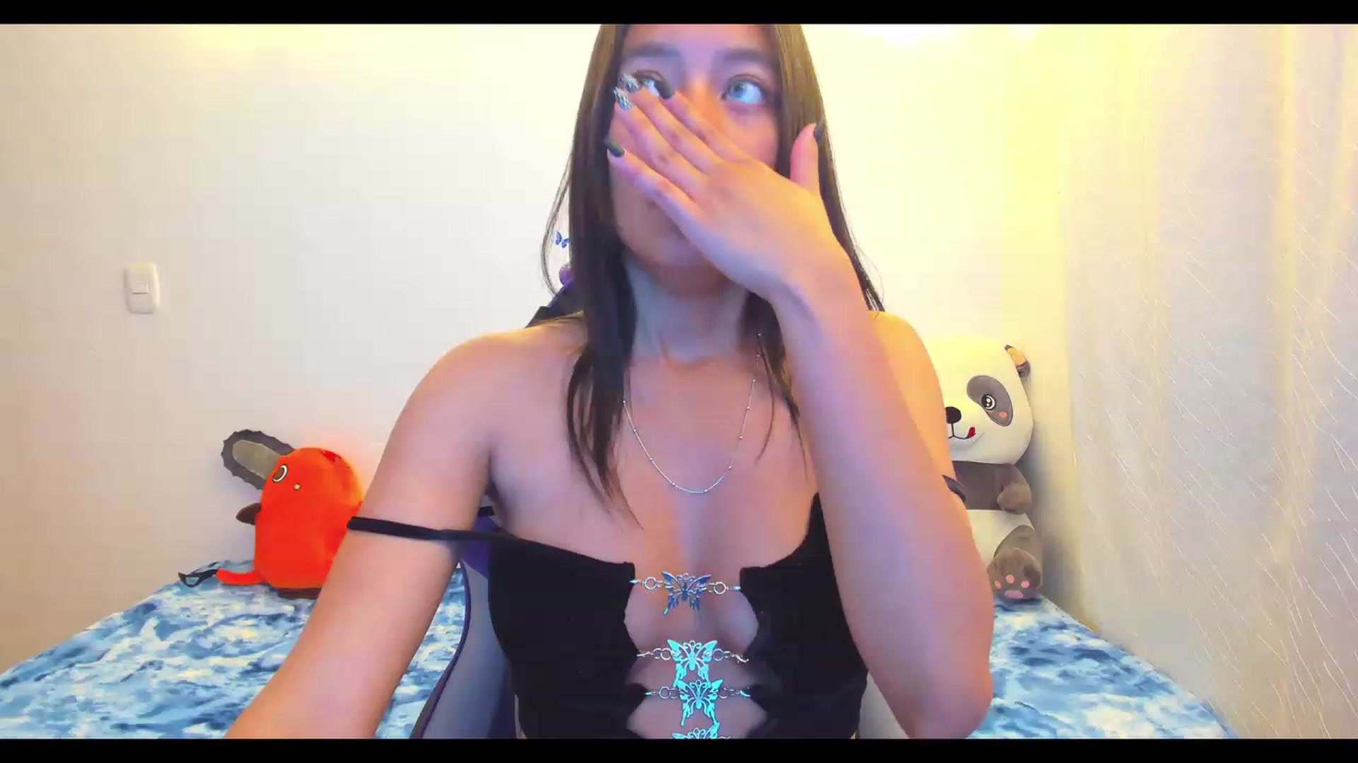 Gallery image thumbnail from Oxxme_'s myfreecams stream on, 12/24/2022, 03:41 image 15 of 20