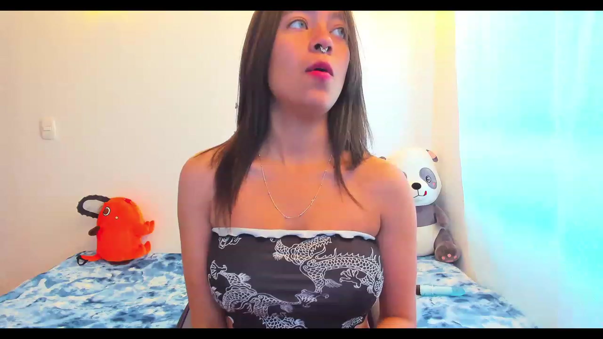 Gallery image thumbnail from Oxxme_'s myfreecams stream on, 12/24/2022, 14:09 image 18 of 20