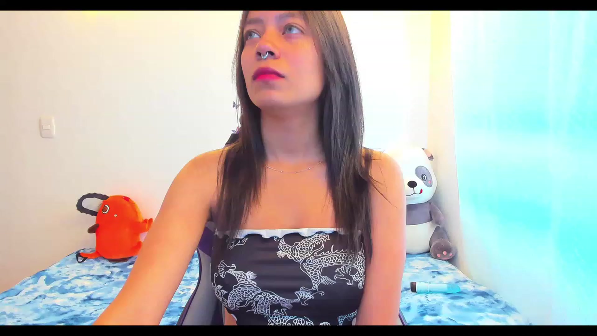 Gallery image thumbnail from Oxxme_'s myfreecams stream on, 12/24/2022, 14:09 image 7 of 20