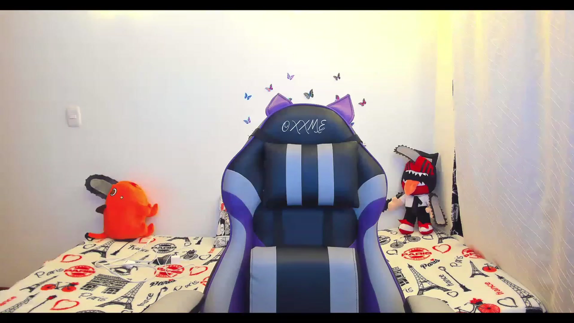 Gallery image thumbnail from Oxxme_'s myfreecams stream on, 01/04/2023, 02:48 image 15 of 20