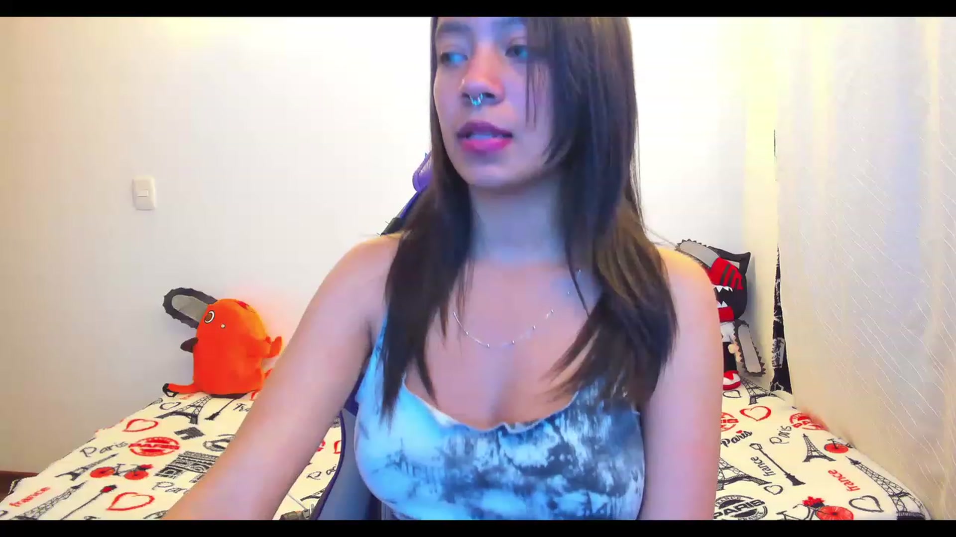 Gallery image thumbnail from Oxxme_'s myfreecams stream on, 01/04/2023, 07:07 image 14 of 20