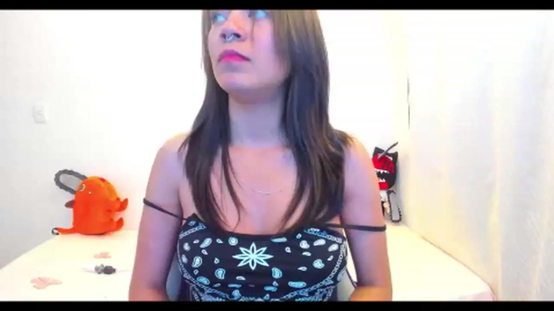 Gallery image thumbnail from Oxxme_'s myfreecams stream on, 01/06/2023, 04:04 image 1 of 20