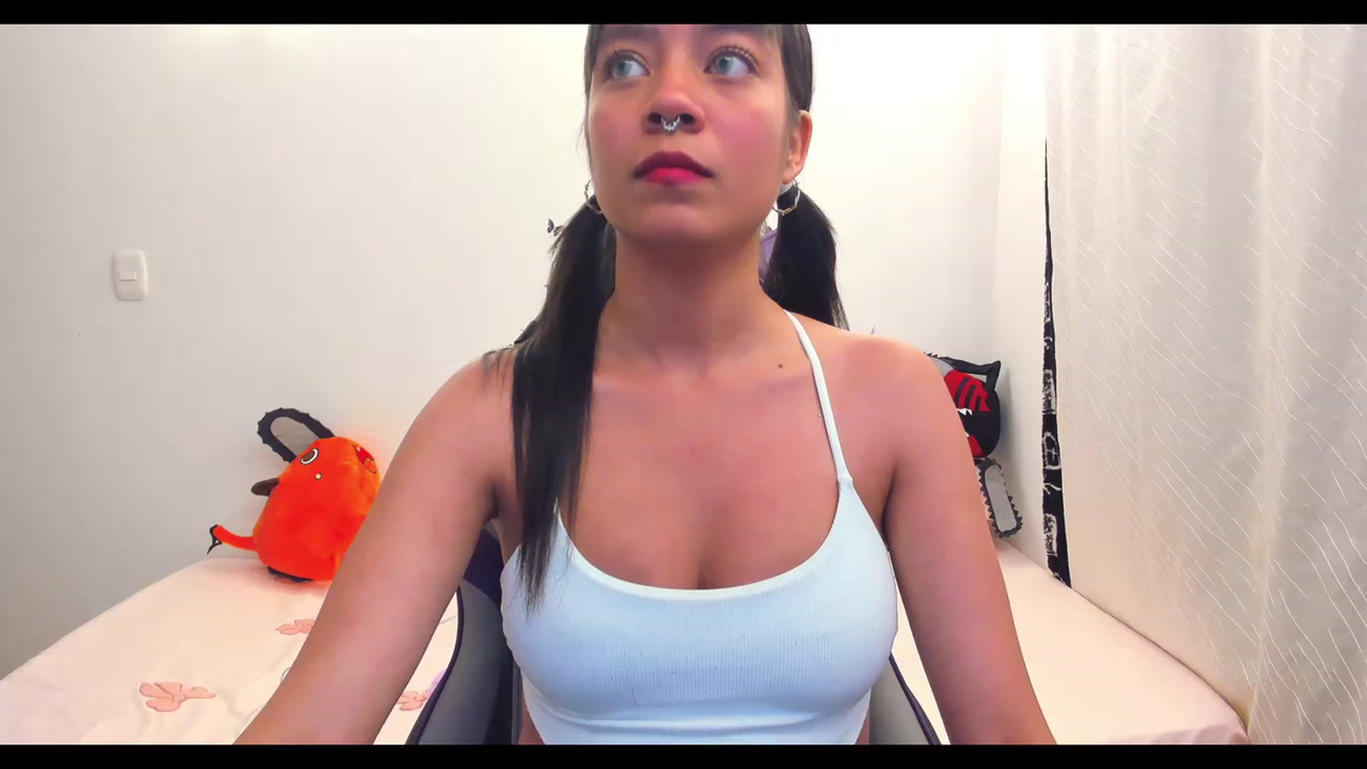 Gallery image thumbnail from Oxxme_'s myfreecams stream on, 01/10/2023, 05:04 image 15 of 20