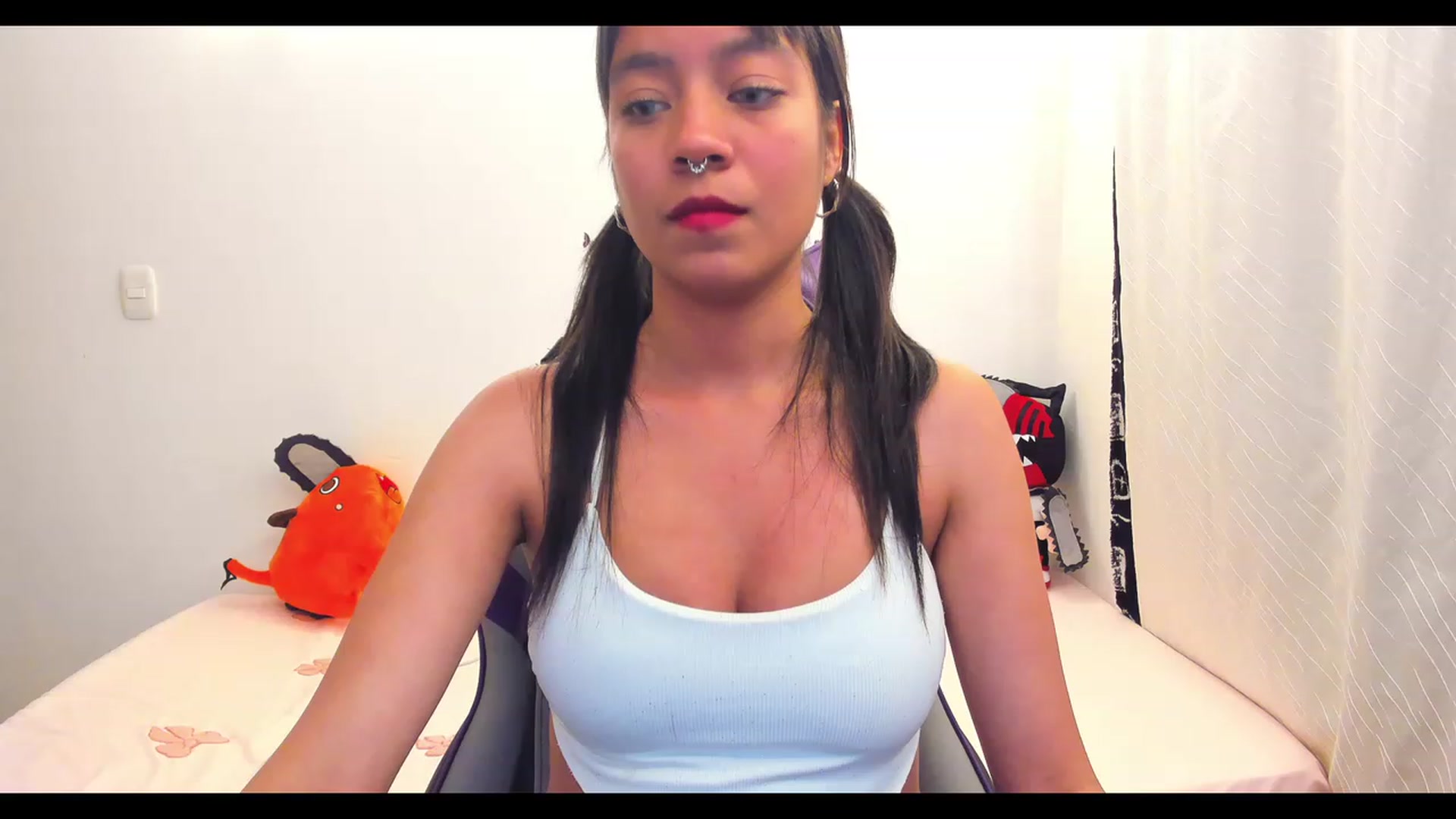 Gallery image thumbnail from Oxxme_'s myfreecams stream on, 01/10/2023, 05:04 image 5 of 20