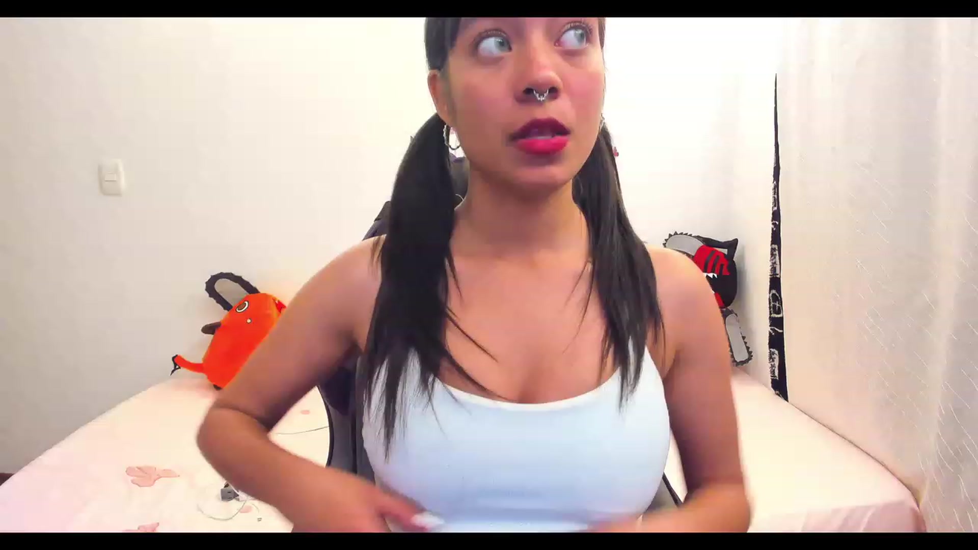 Gallery image thumbnail from Oxxme_'s myfreecams stream on, 01/10/2023, 07:20 image 11 of 20