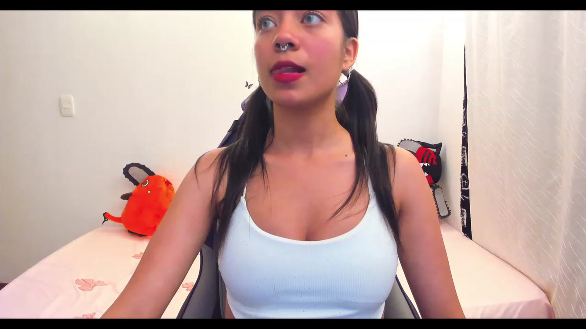 Gallery image thumbnail from Oxxme_'s myfreecams stream on, 01/10/2023, 07:20 image 9 of 20