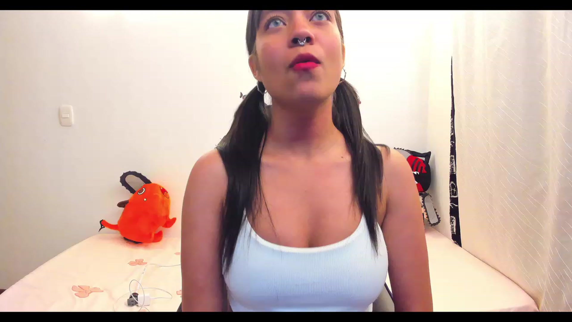 Gallery image thumbnail from Oxxme_'s myfreecams stream on, 01/10/2023, 08:01 image 14 of 20