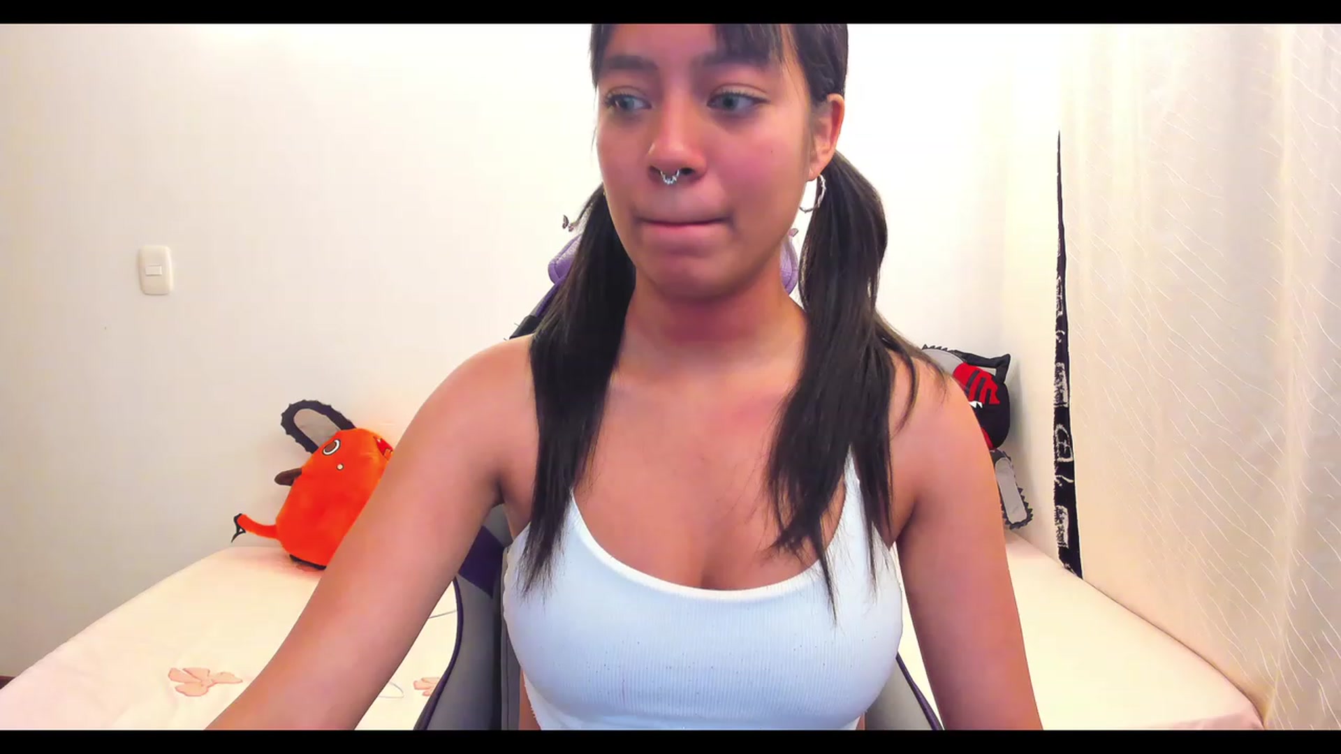 Gallery image thumbnail from Oxxme_'s myfreecams stream on, 01/10/2023, 08:01 image 11 of 20