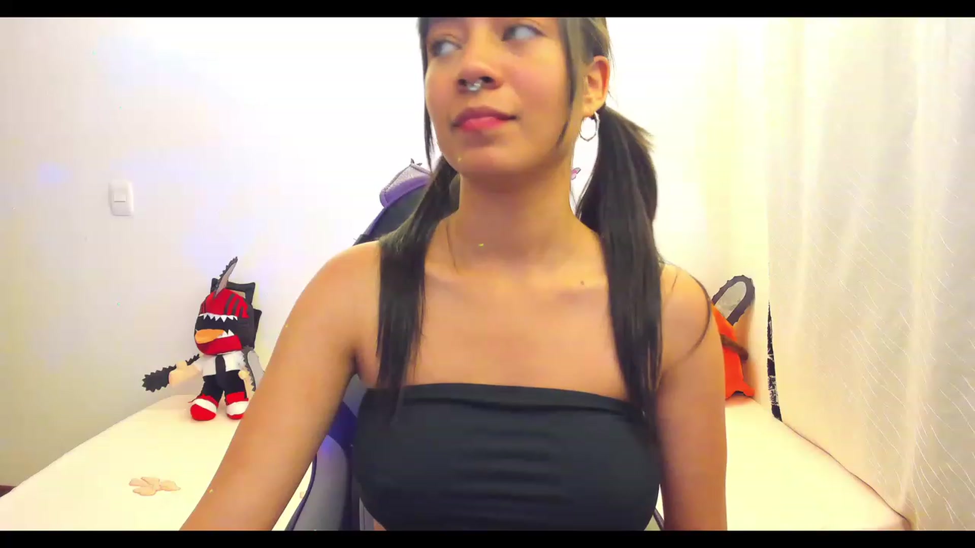 Gallery image thumbnail from Oxxme_'s myfreecams stream on, 01/14/2023, 03:11 image 7 of 20