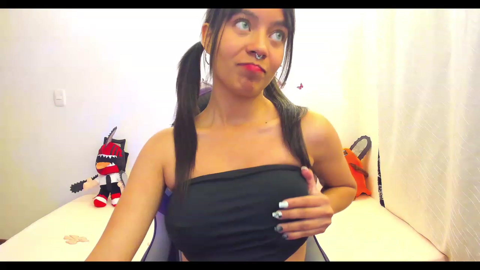 Gallery image thumbnail from Oxxme_'s myfreecams stream on, 01/14/2023, 03:11 image 5 of 20