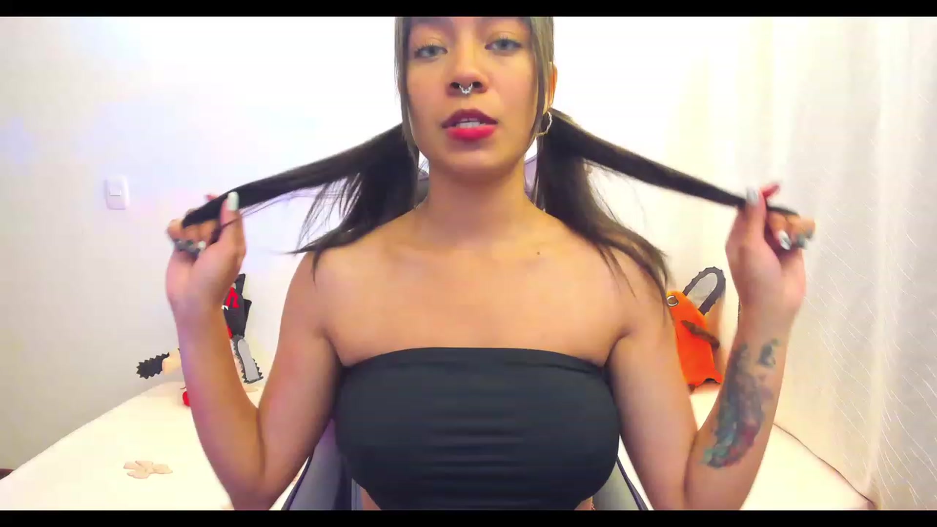 Gallery image thumbnail from Oxxme_'s myfreecams stream on, 01/14/2023, 03:53 image 6 of 20
