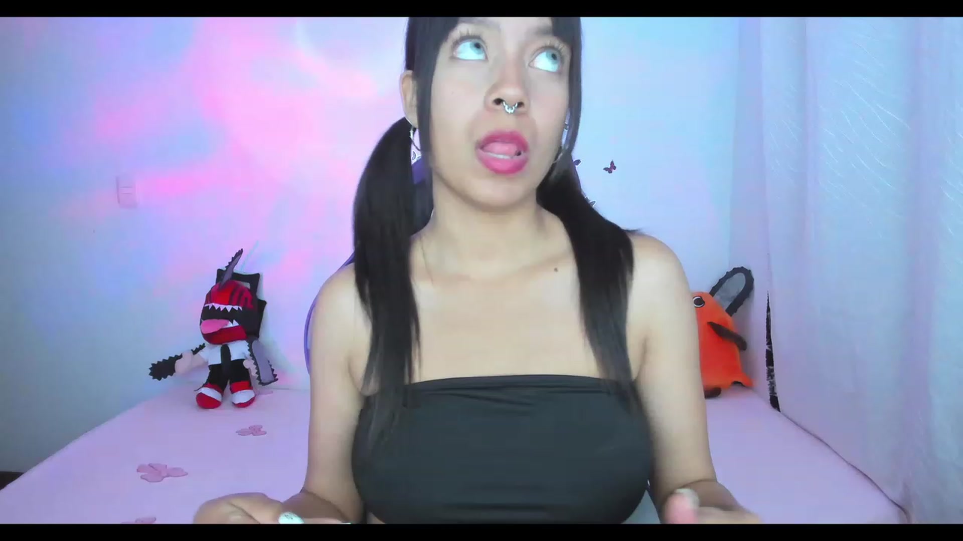 Gallery image thumbnail from Oxxme_'s myfreecams stream on, 01/14/2023, 03:53 image 16 of 20