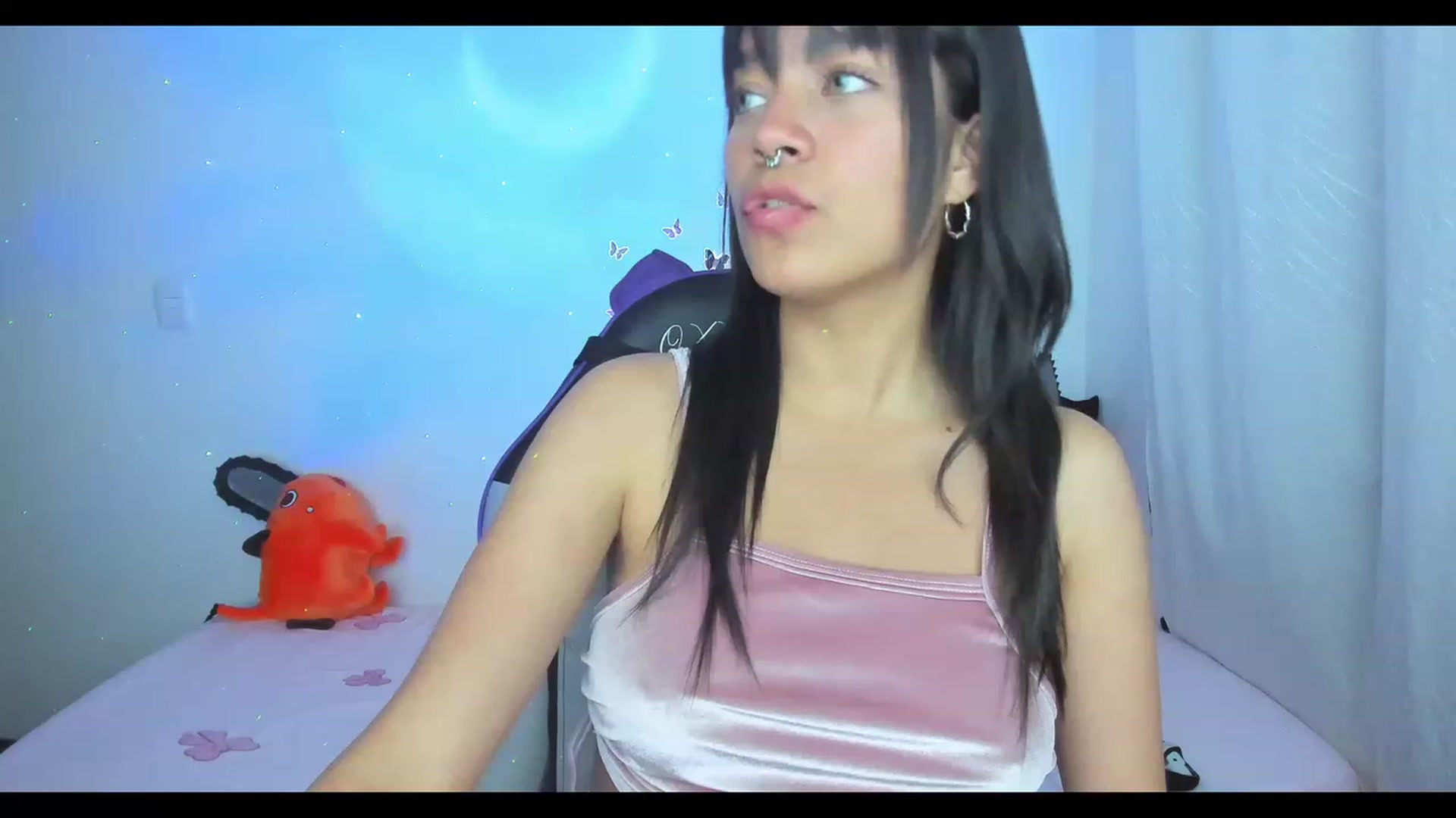 Gallery image thumbnail from Oxxme_'s myfreecams stream on, 01/18/2023, 07:46 image 16 of 20