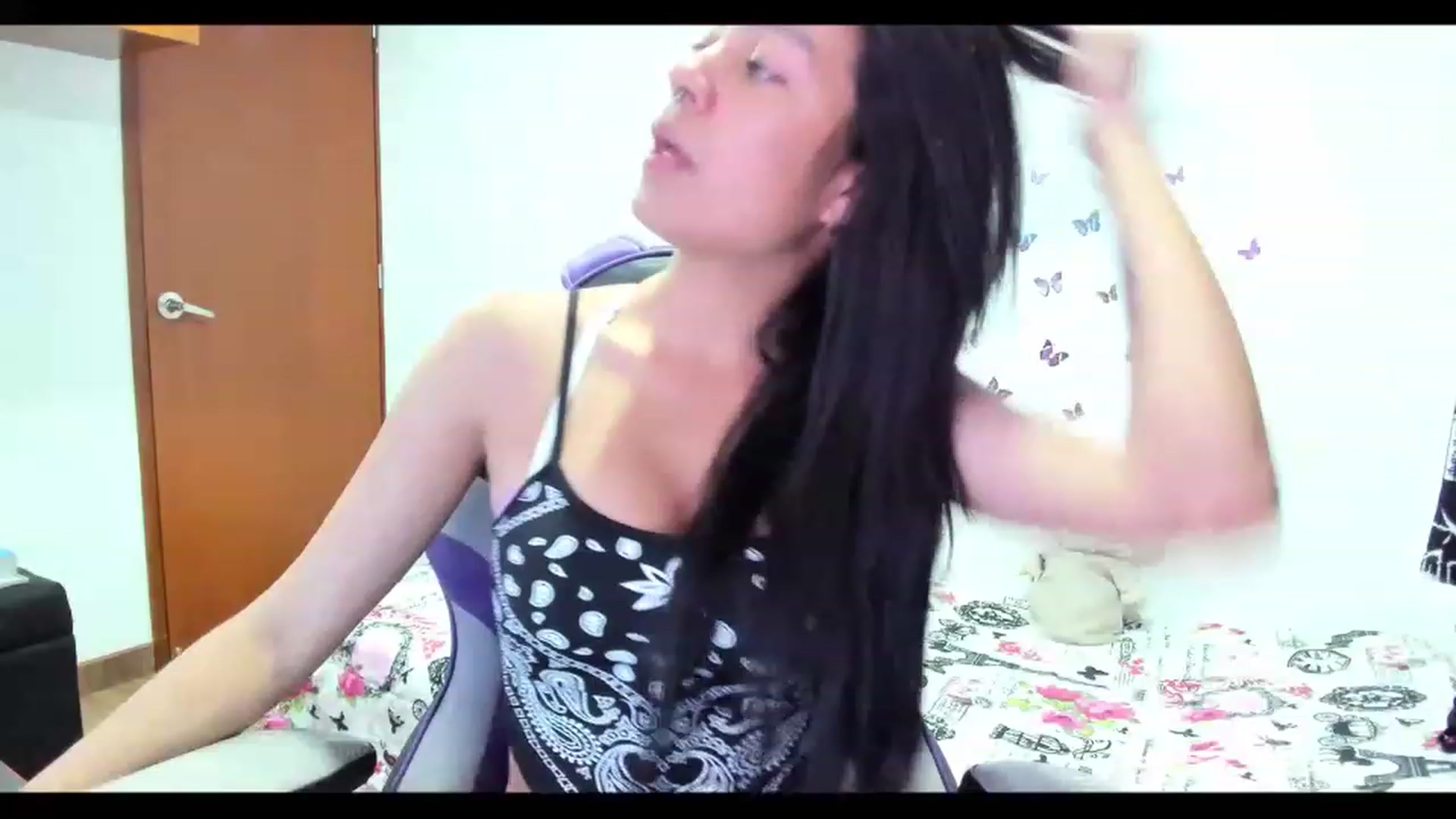 Gallery image thumbnail from Oxxme_'s myfreecams stream on, 04/18/2023, 06:28 image 2 of 20