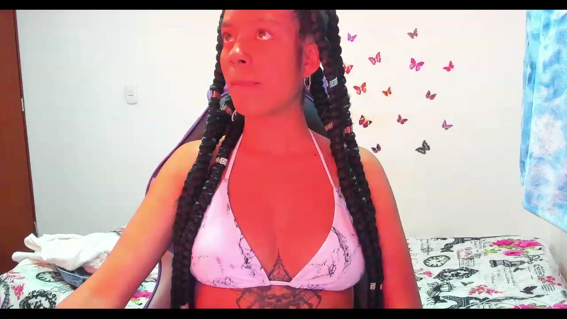 Gallery image thumbnail from Oxxme_'s myfreecams stream on, 06/02/2023, 06:29 image 7 of 20
