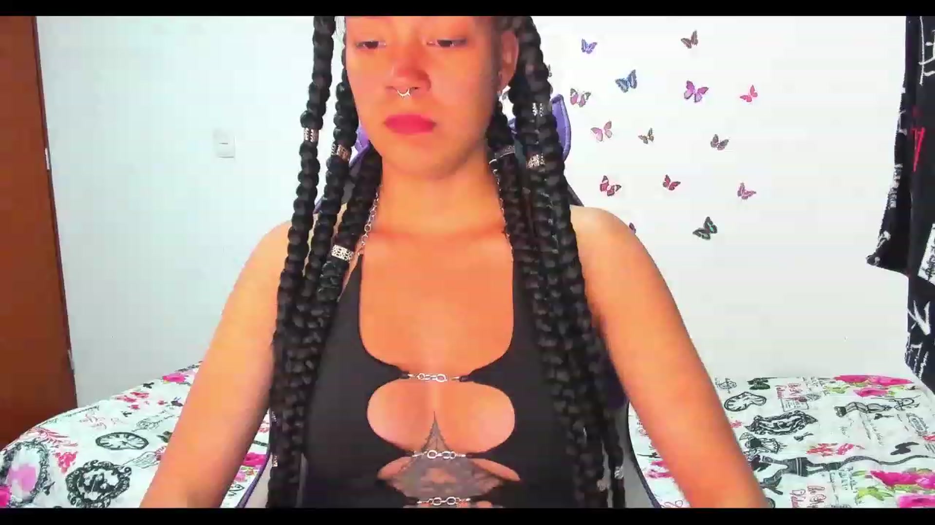 Gallery image thumbnail from Oxxme_'s myfreecams stream on, 06/03/2023, 02:18 image 17 of 20
