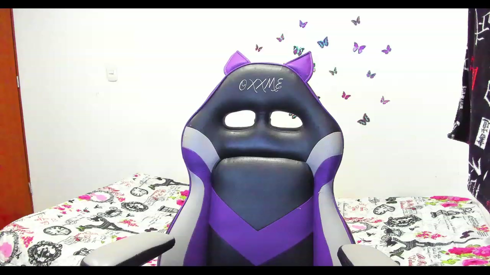 Gallery image thumbnail from Oxxme_'s myfreecams stream on, 06/03/2023, 03:12 image 19 of 20